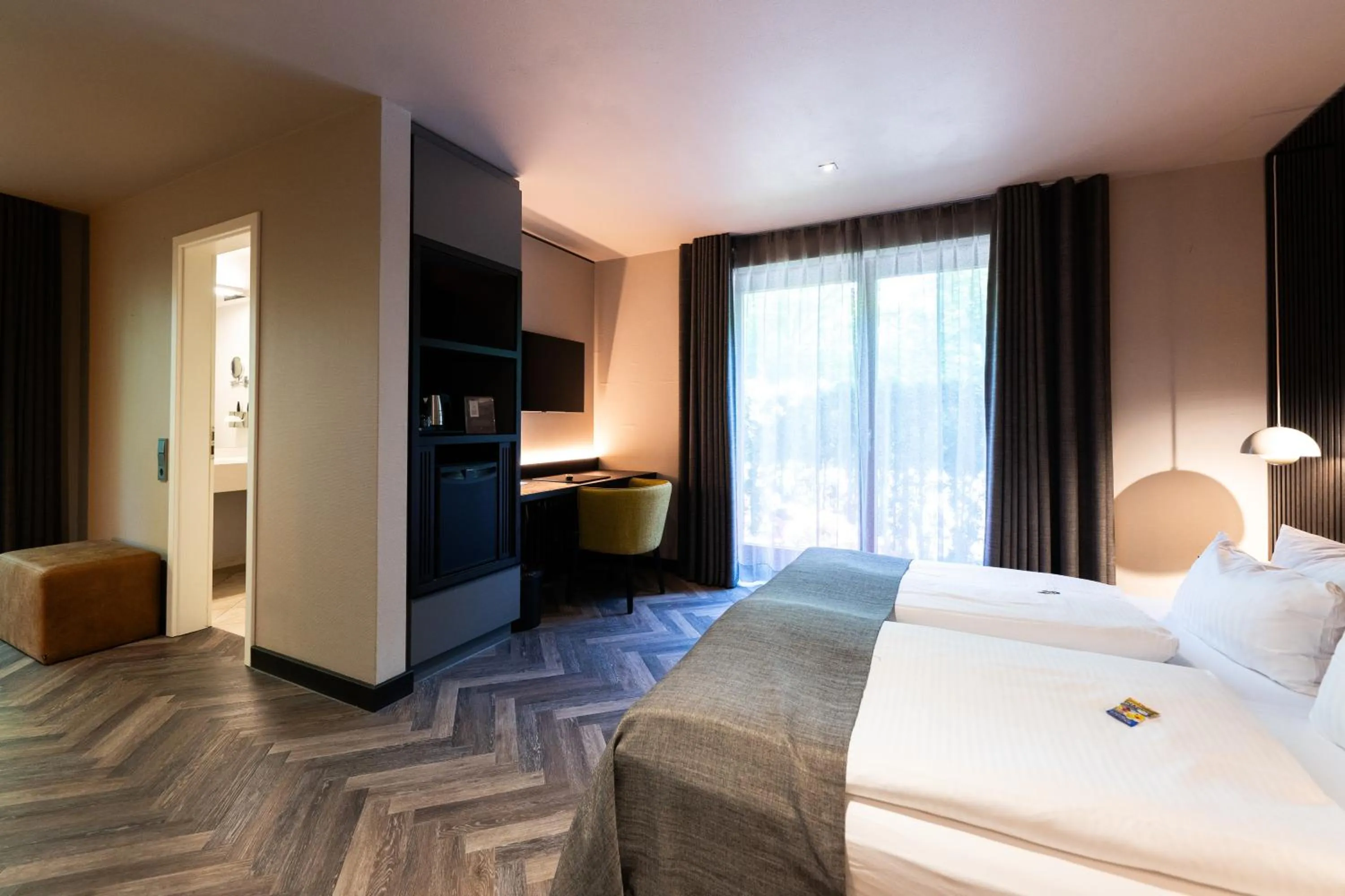 Photo of the whole room, Bed in Hotel Zum Zollhaus