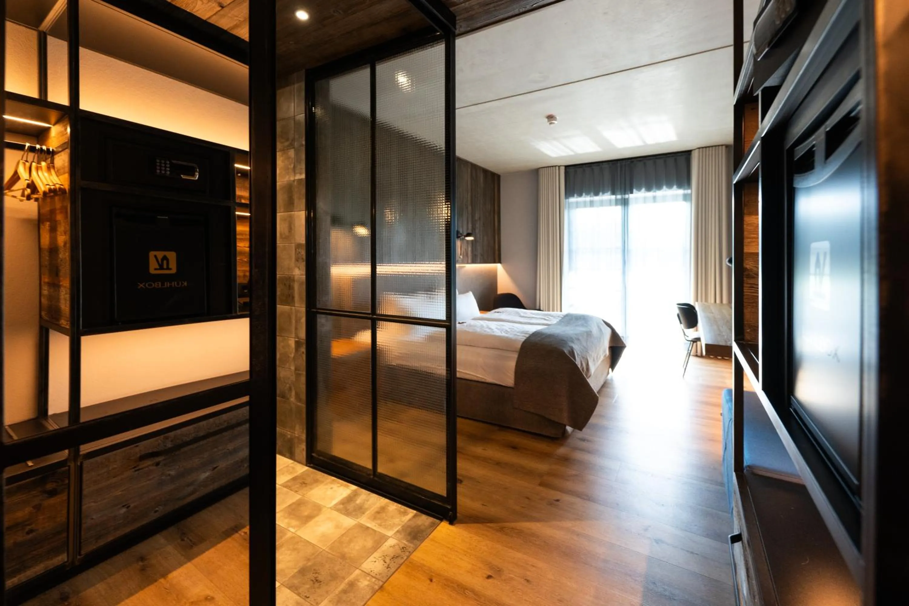 Photo of the whole room, Bed in Hotel Zum Zollhaus