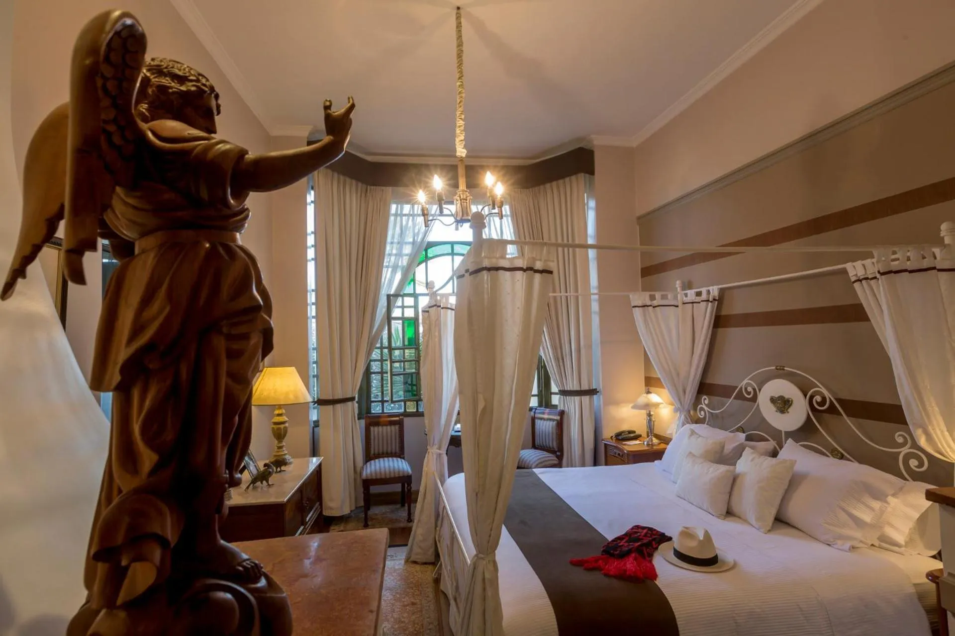 Bed in Mansion Alcazar