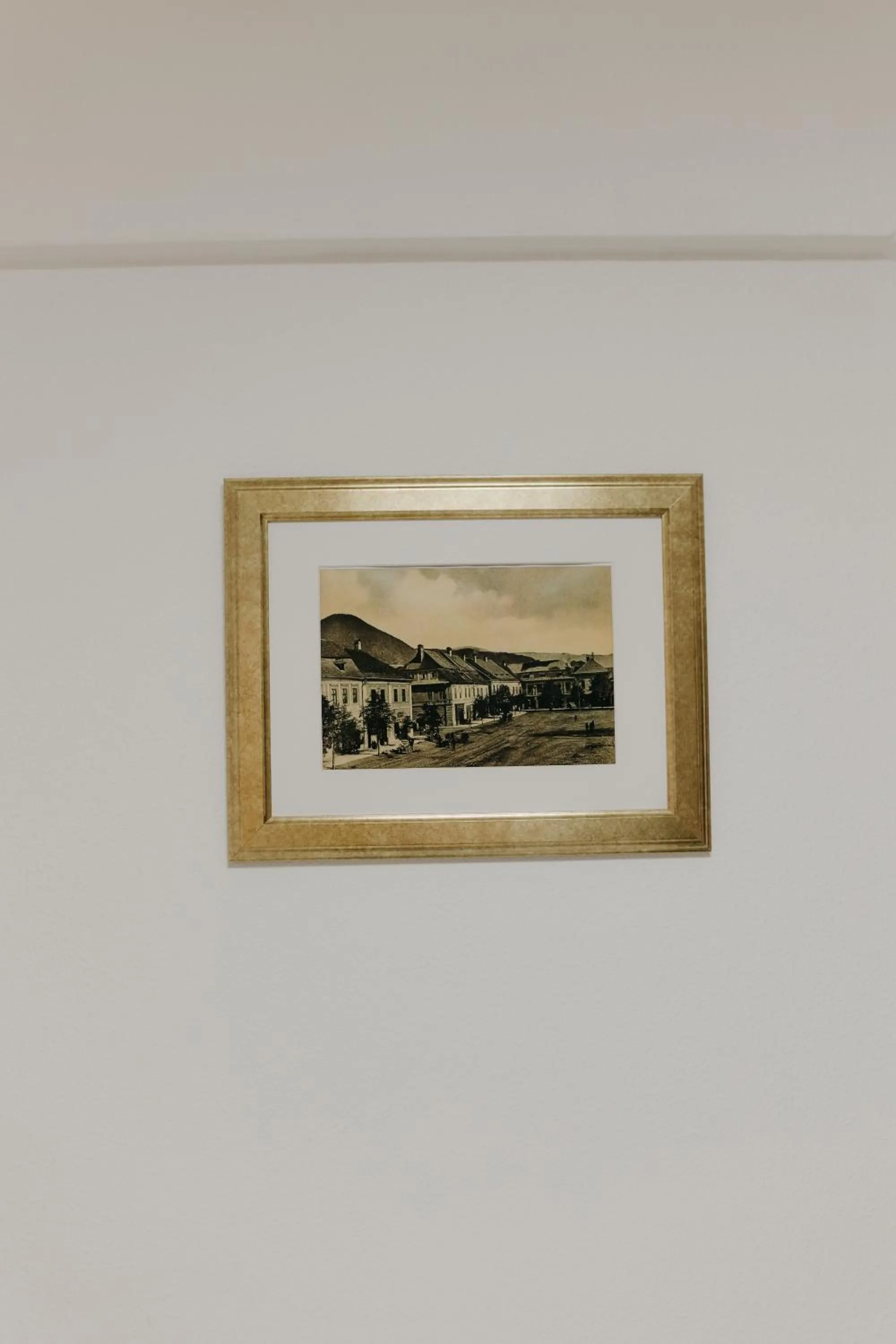 Decorative detail in Pensiunea Pictorilor