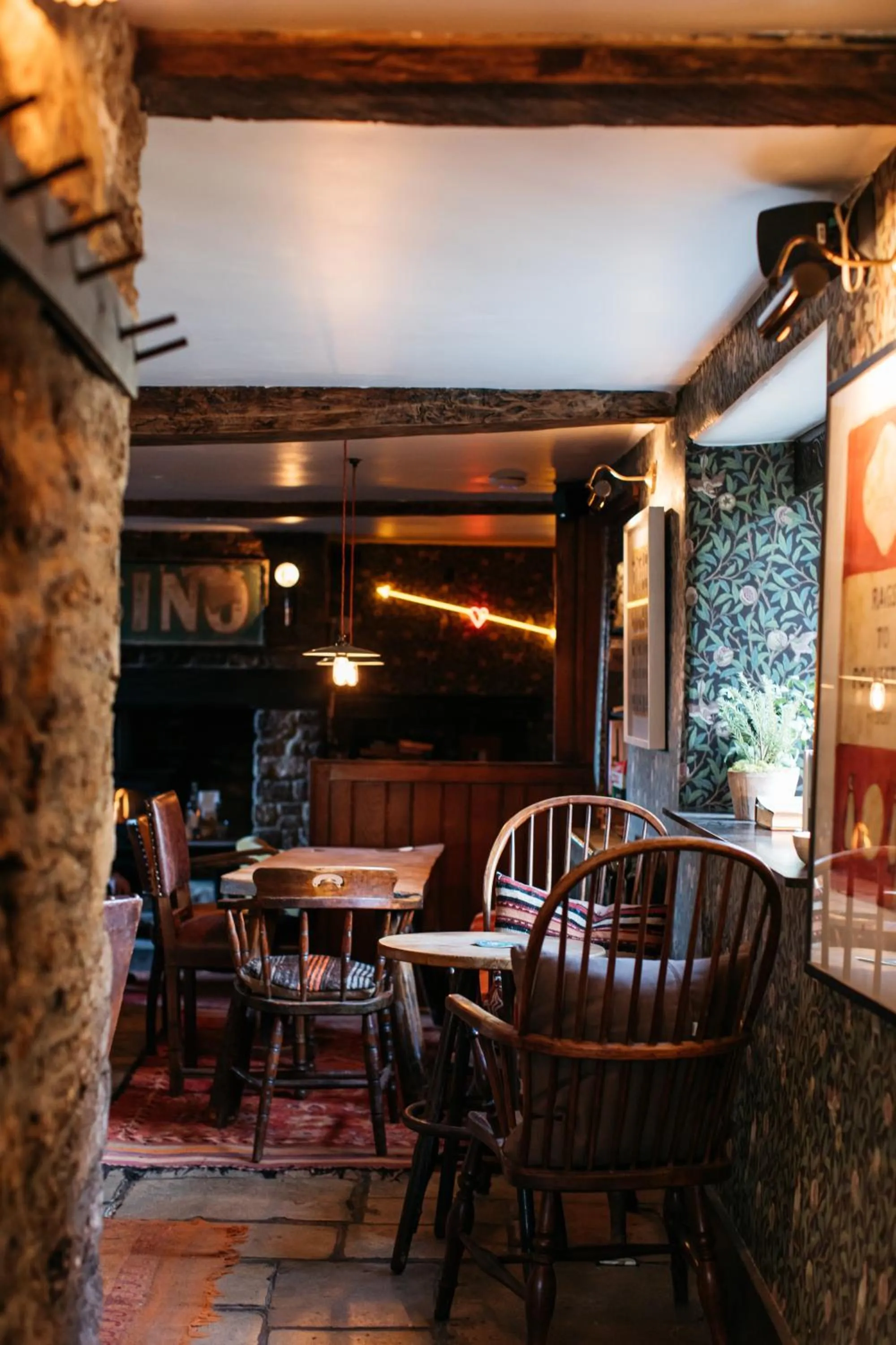 Restaurant/places to eat in Artist Residence Oxfordshire