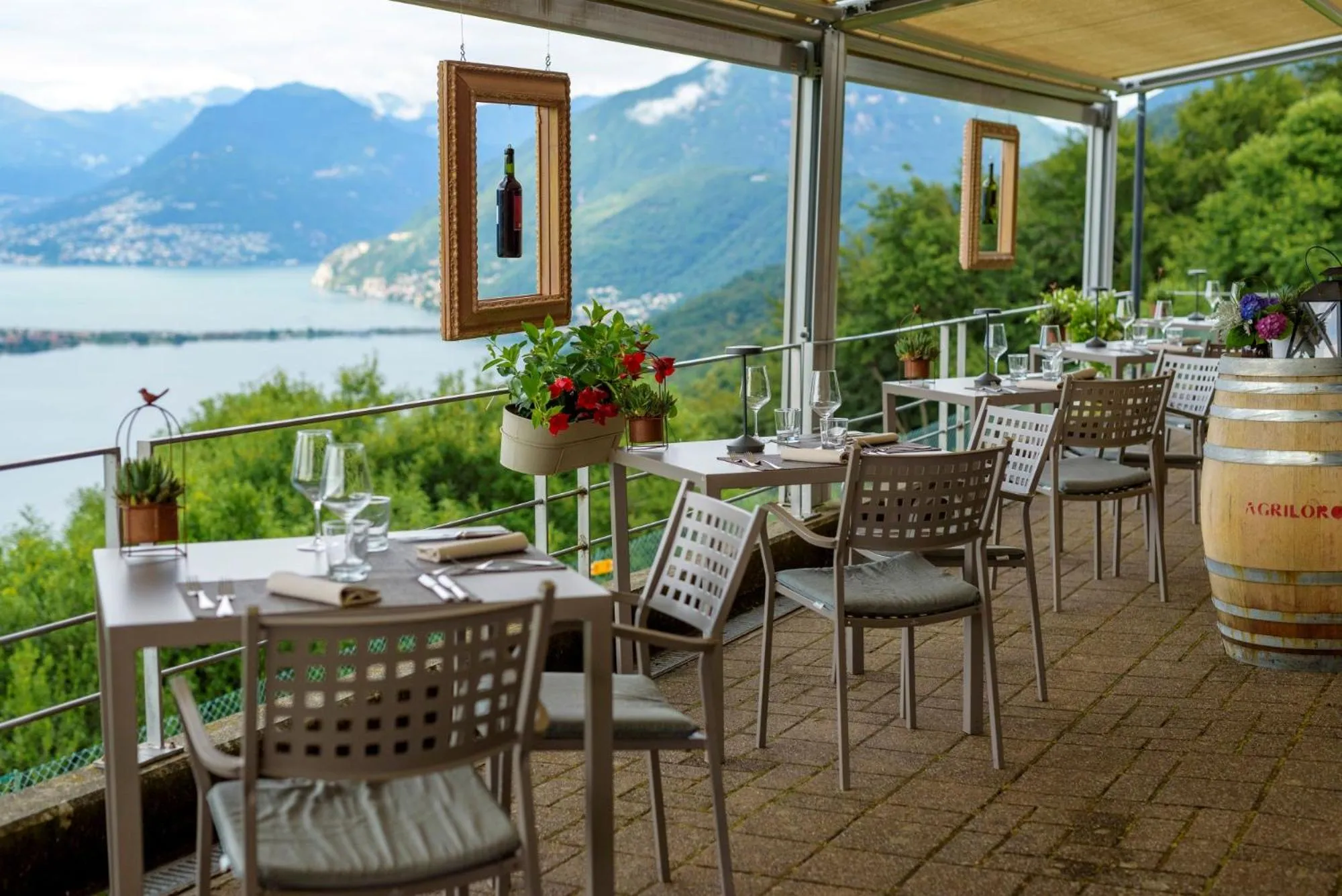 Restaurant/places to eat in Hotel Serpiano