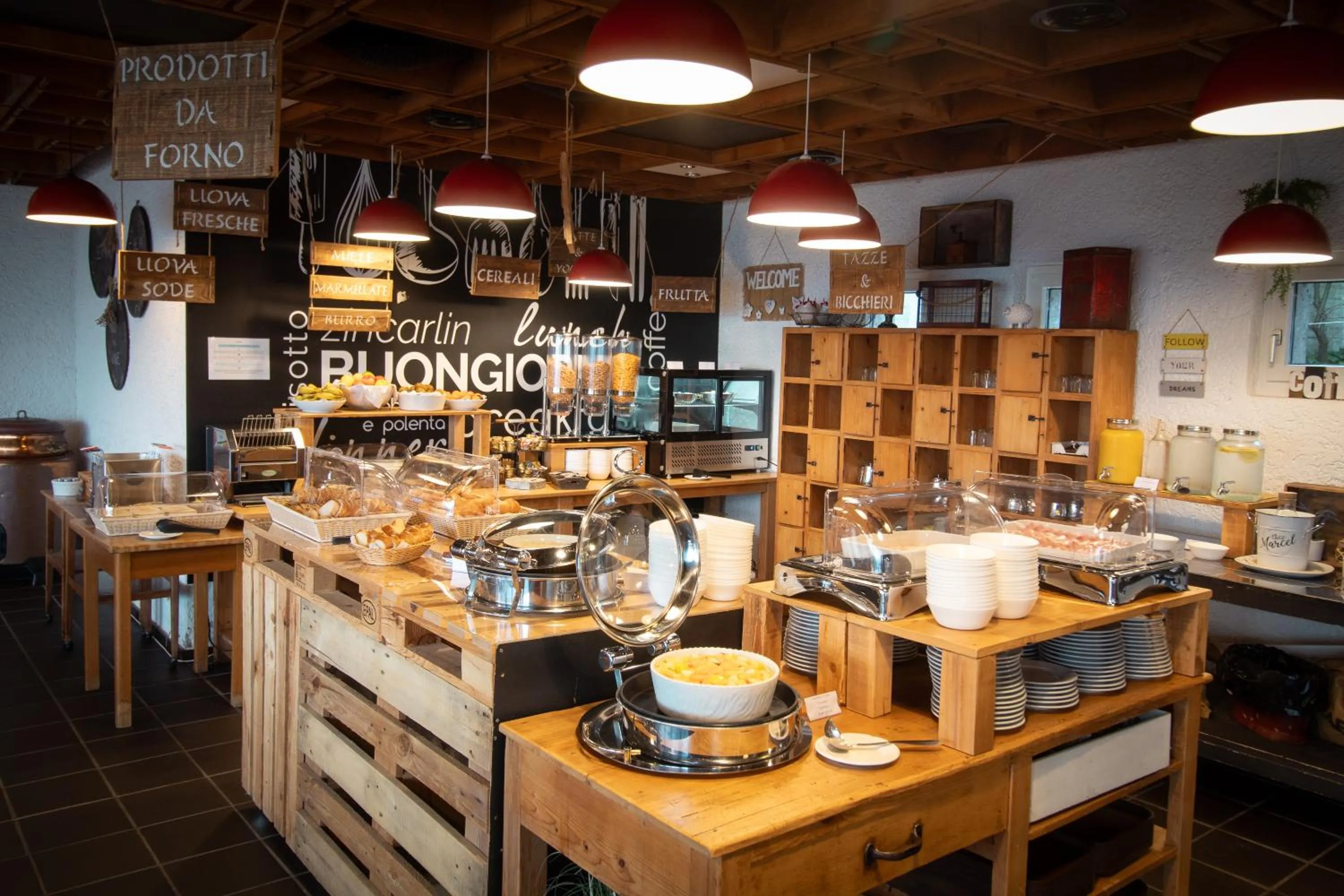 Breakfast in Hotel Serpiano