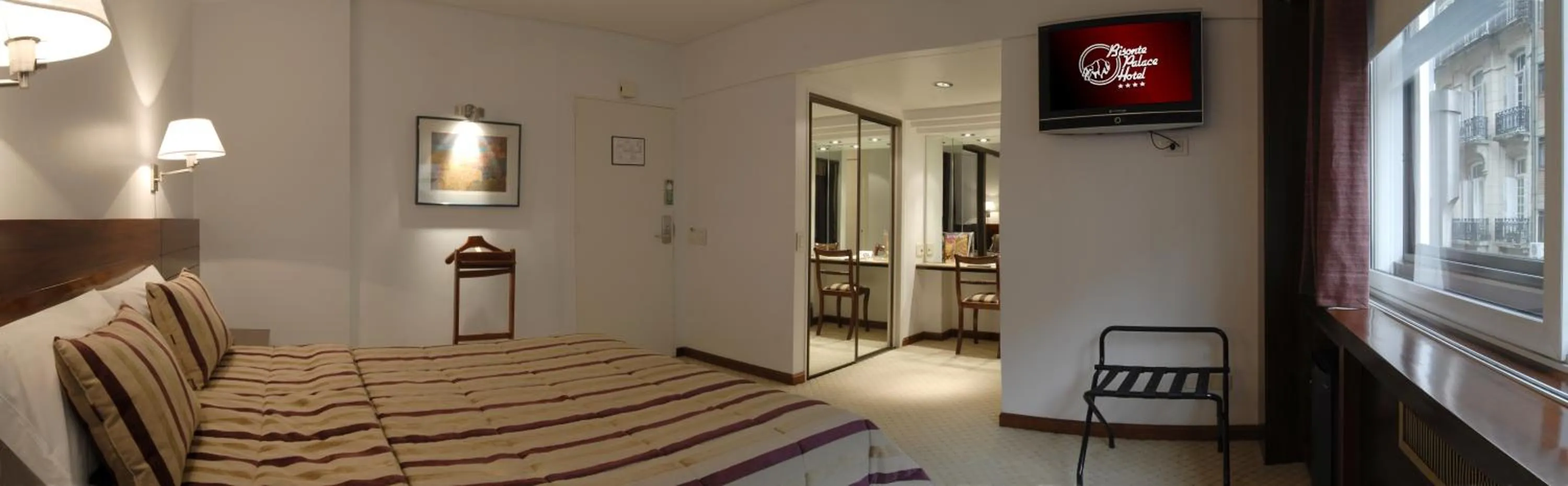 Bedroom, Bed in Bisonte Palace Hotel