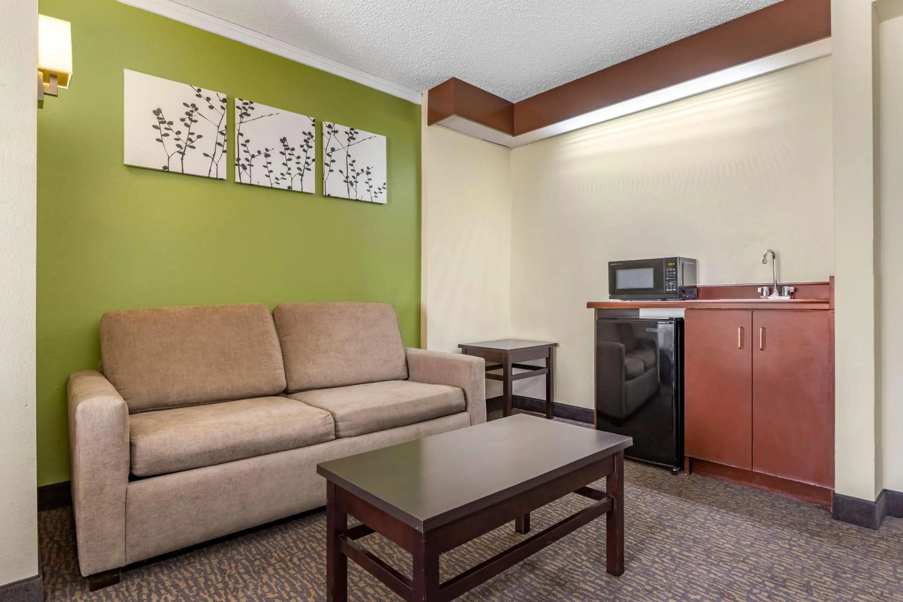 Bedroom in Sleep Inn Matthews-Charlotte