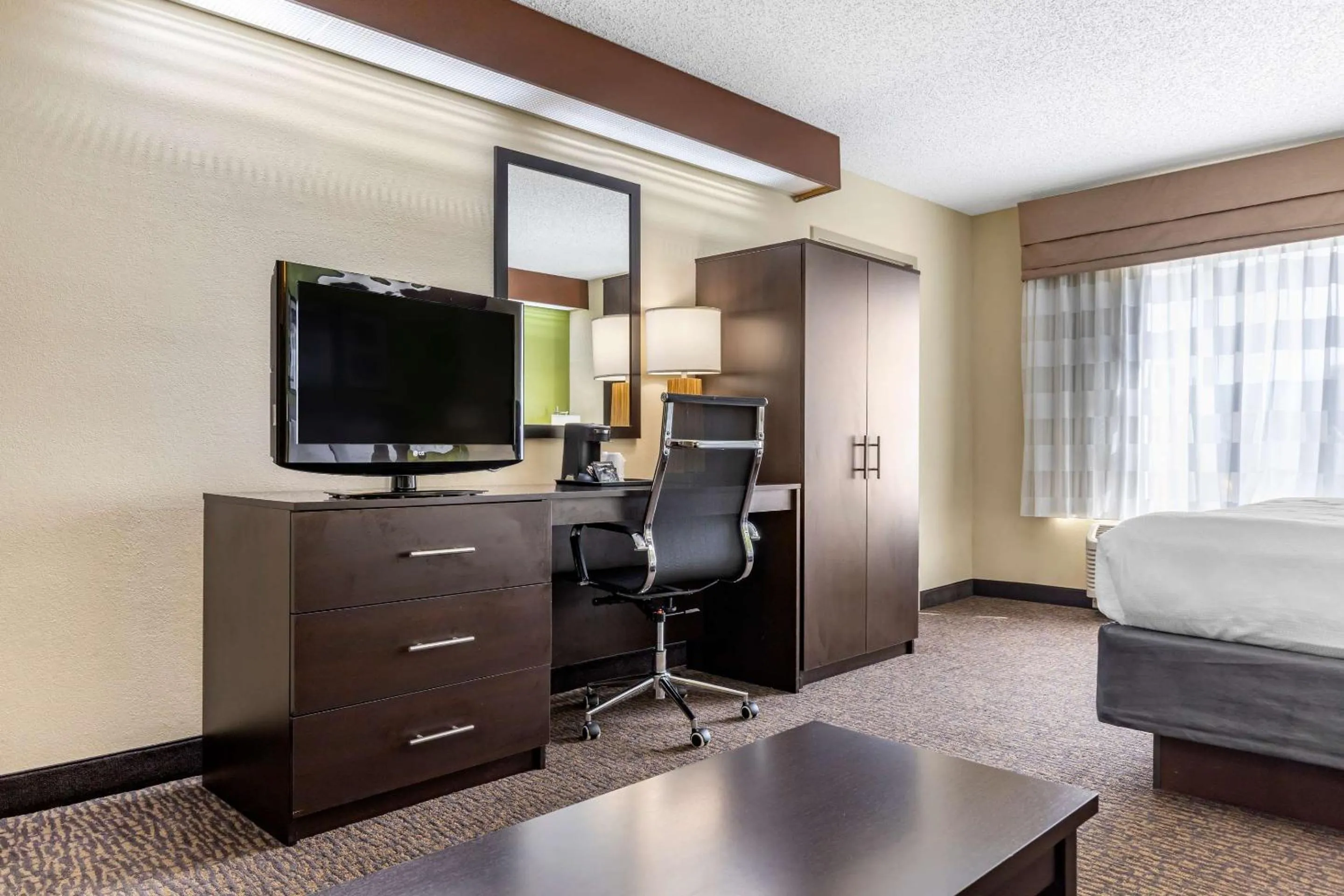 Bedroom, Bed in Sleep Inn Matthews-Charlotte