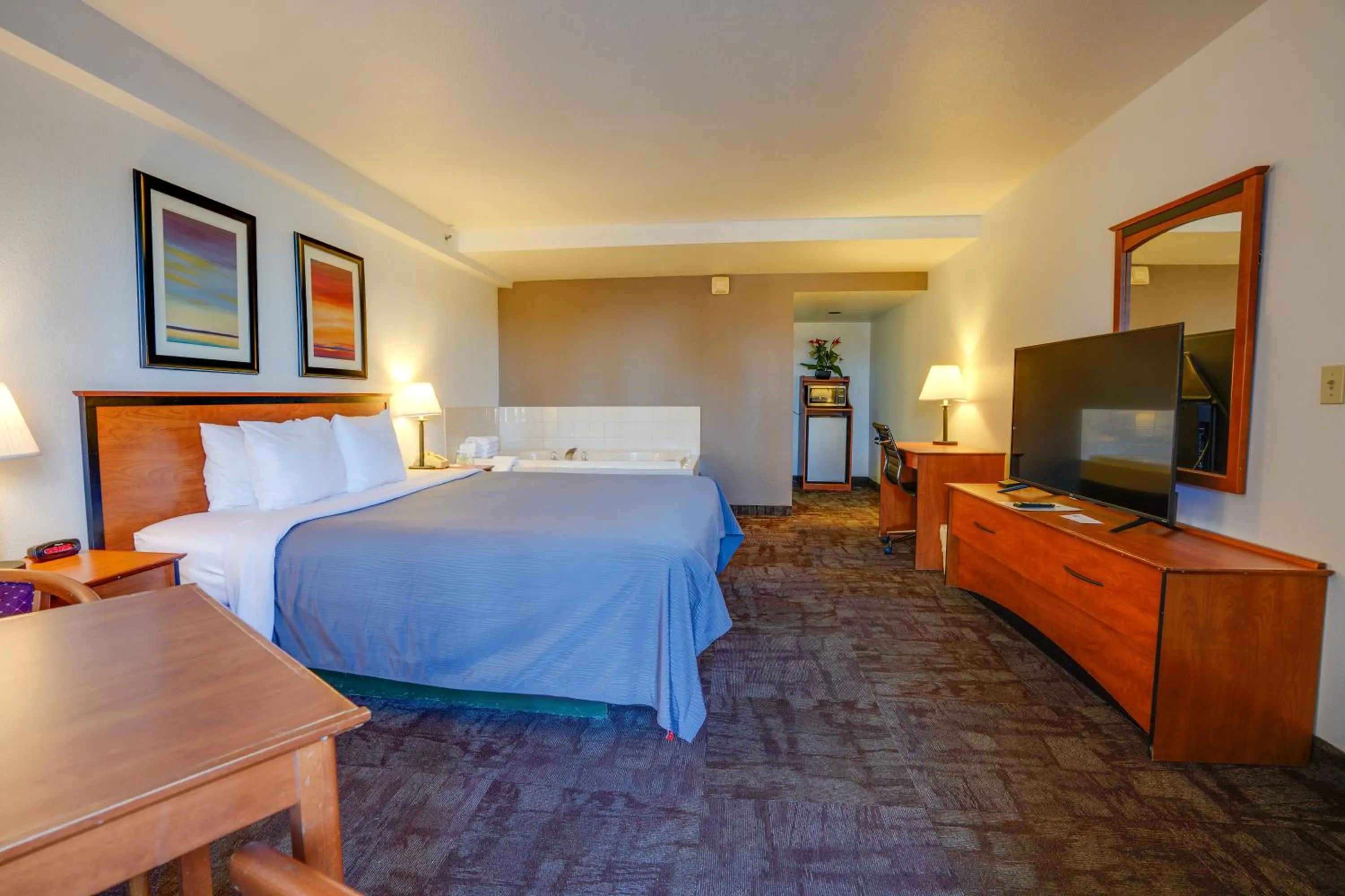 Bed in Lake Mead Inn