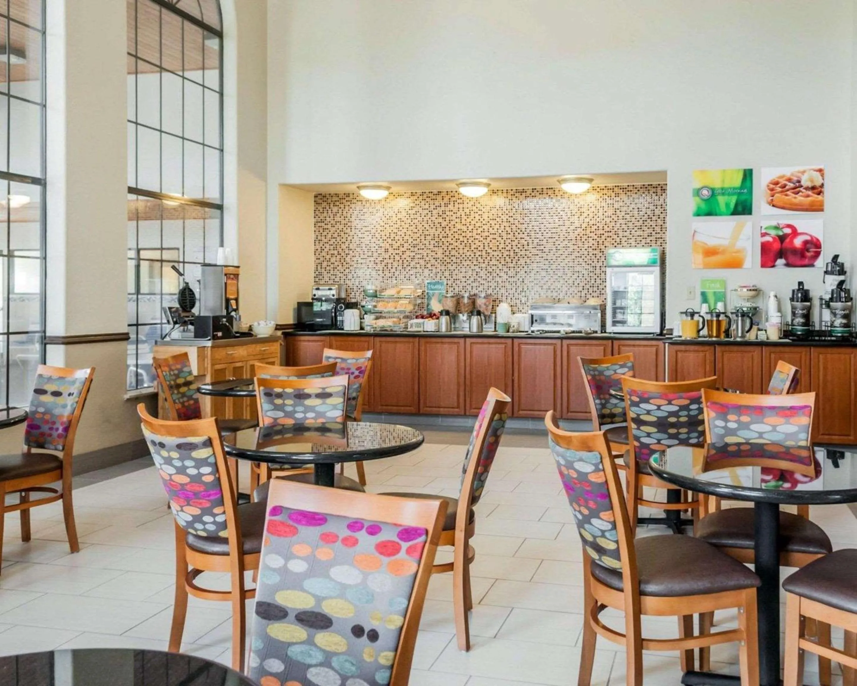 Restaurant/places to eat in Quality Inn & Suites Albuquerque West