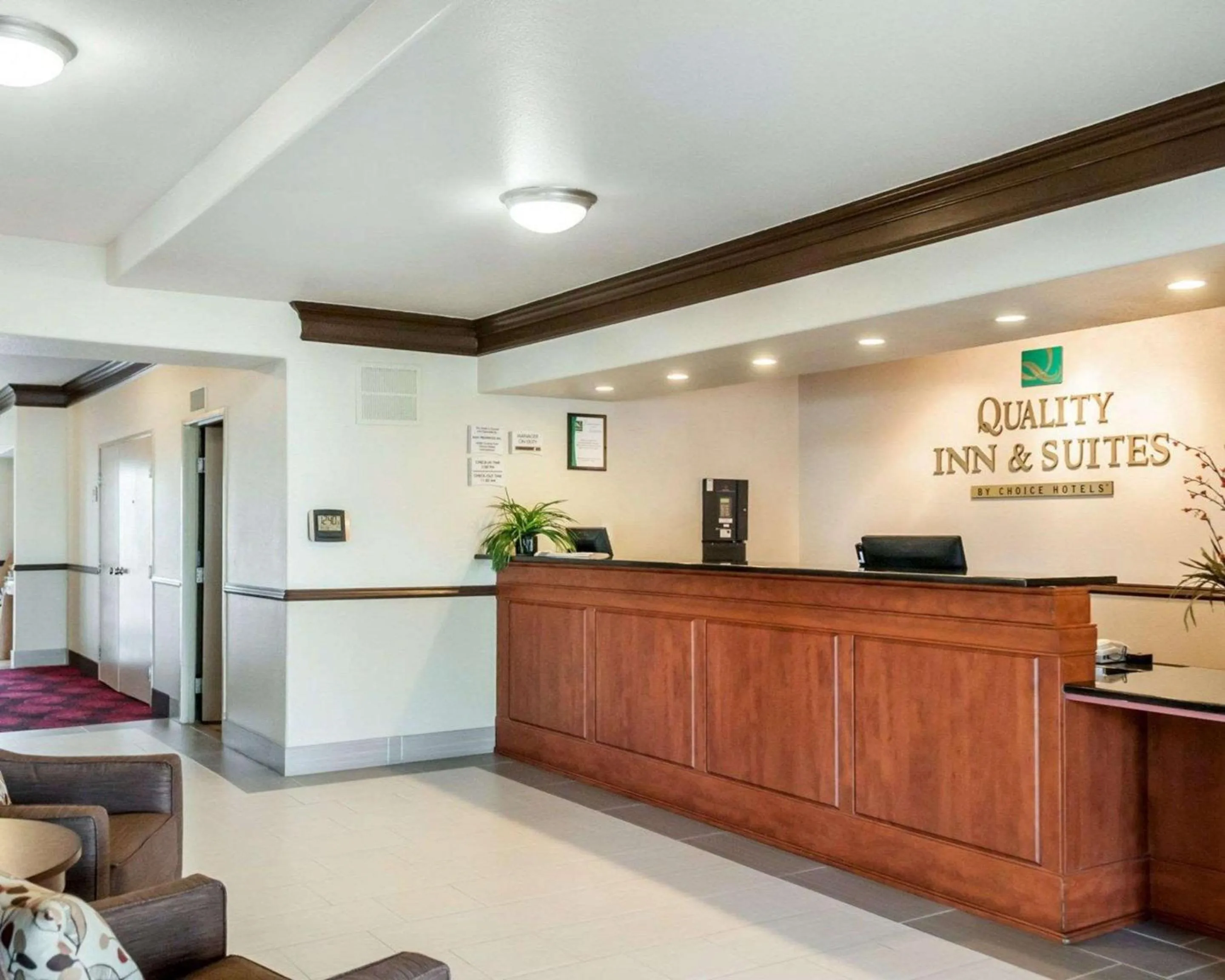 Lobby or reception in Quality Inn & Suites Albuquerque West