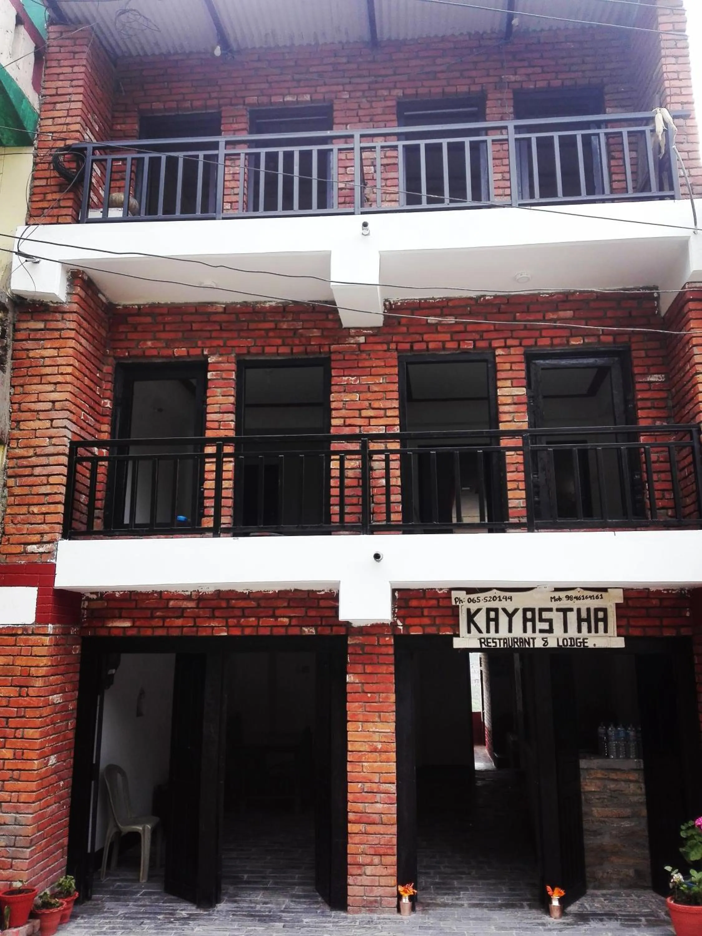 kayastha restaurant & lodge