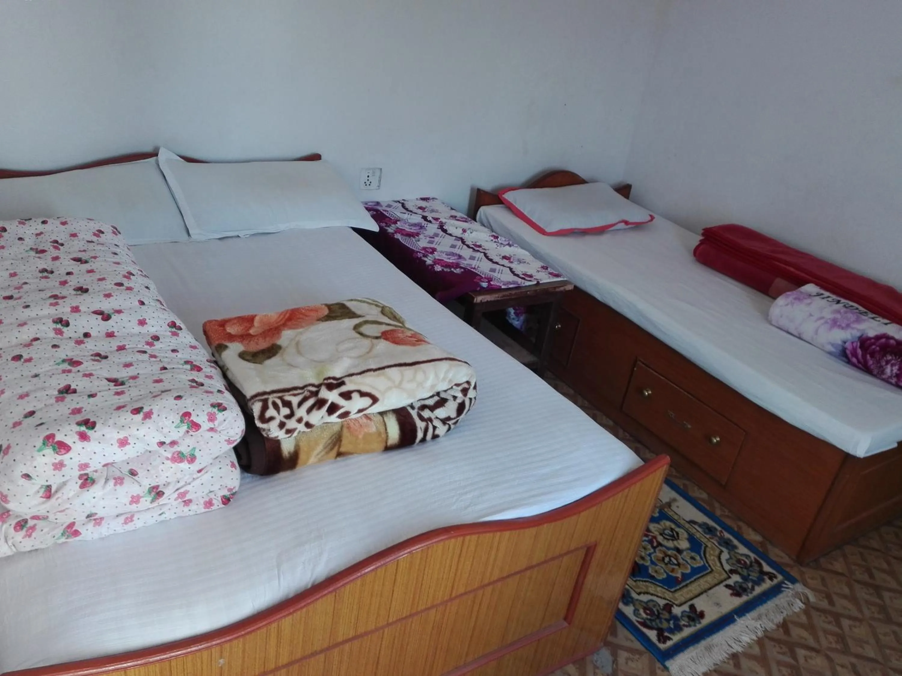 kayastha restaurant & lodge