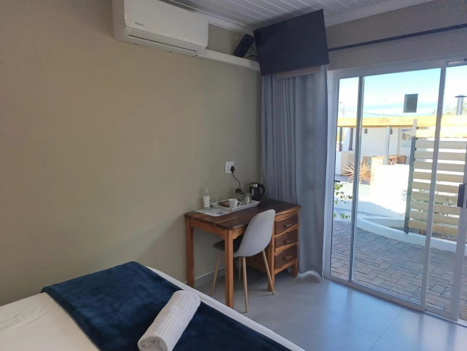 Bedroom, Bed in Reef View BnB