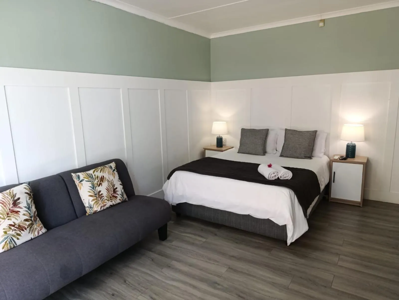 Bedroom, Bed in Reef View BnB