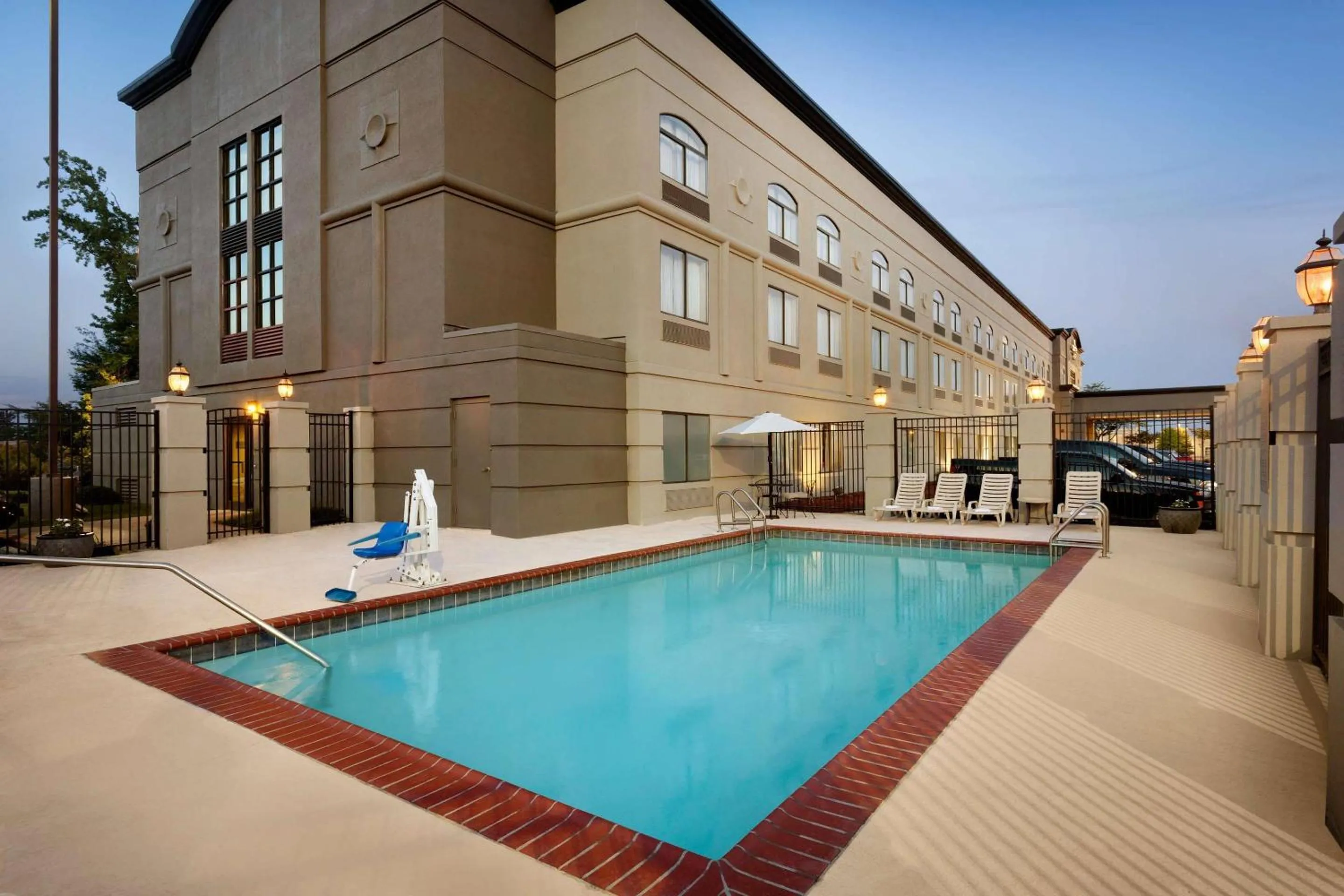 Swimming pool in Townhome Inn & Suites by IHG