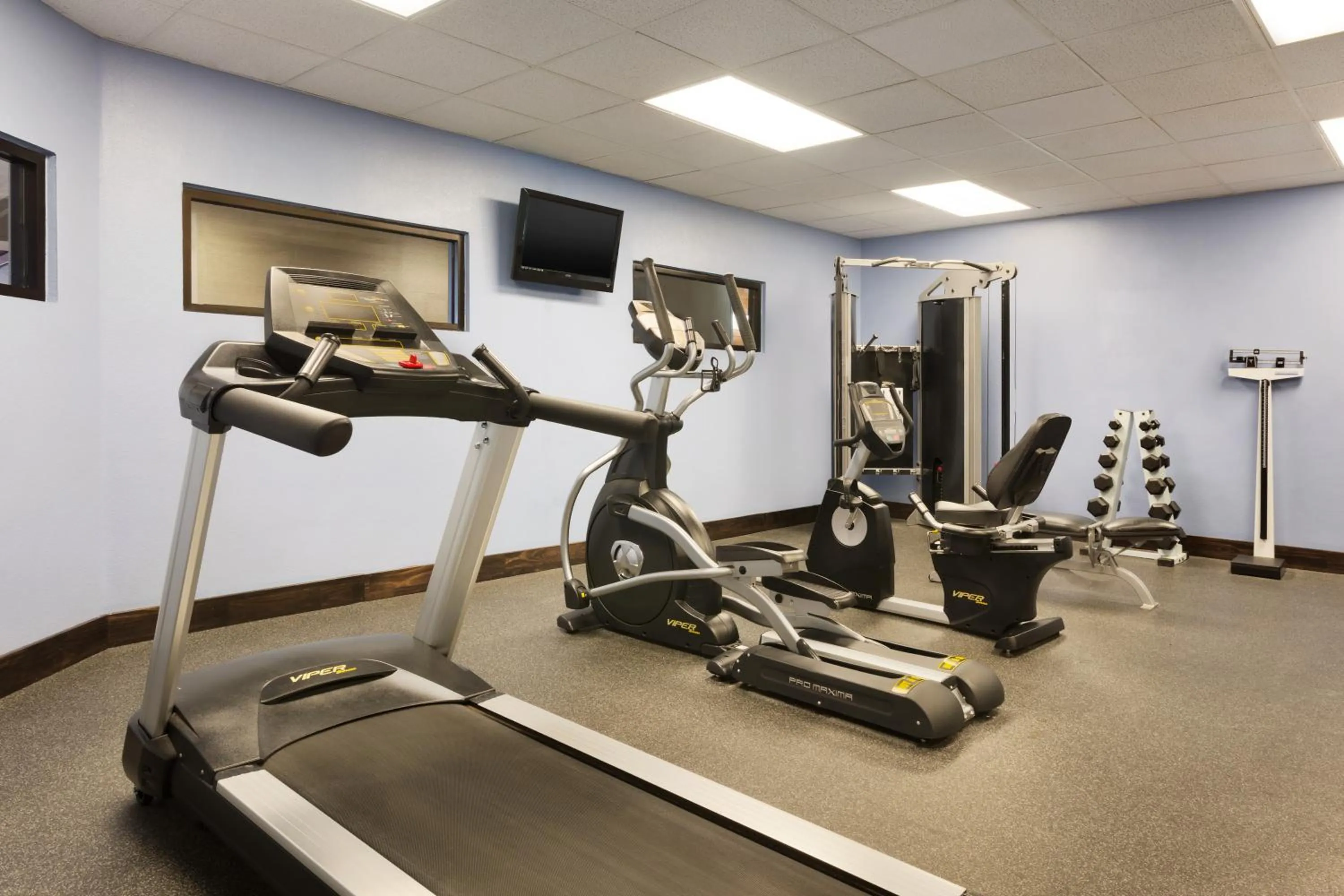 Fitness centre/facilities in Townhome Inn & Suites by IHG