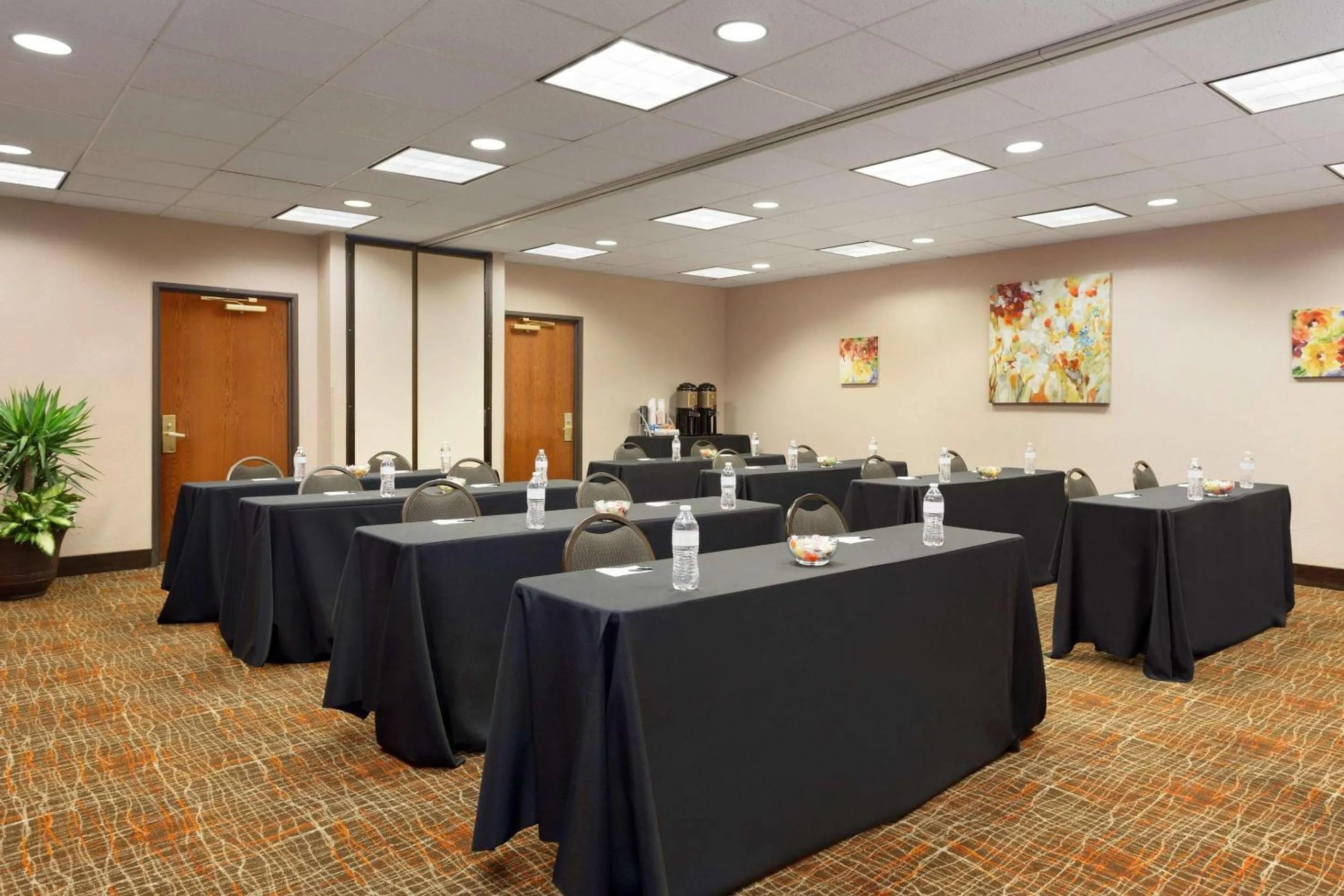 Meeting/conference room in Townhome Inn & Suites by IHG
