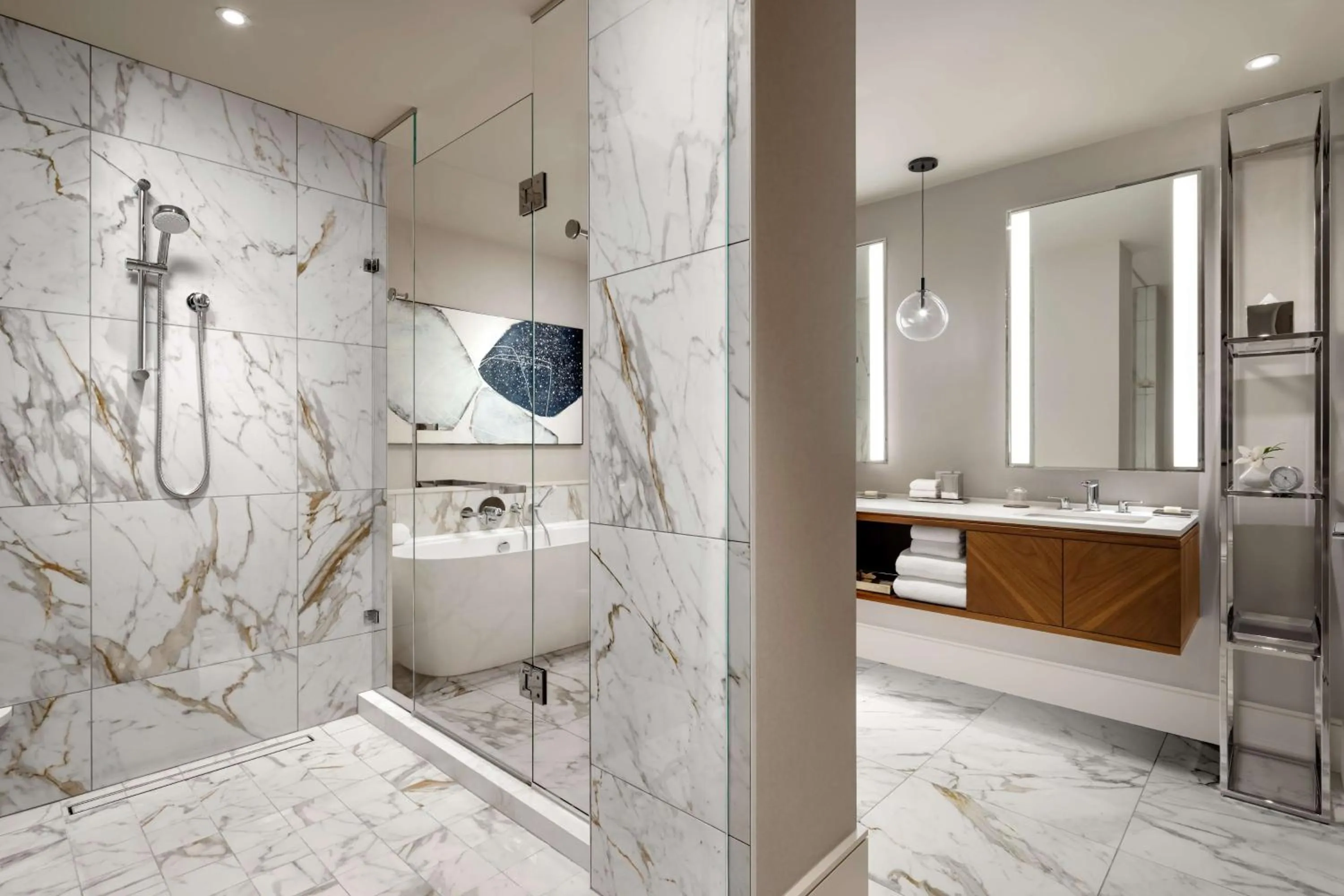 Bathroom in Park Hyatt Toronto