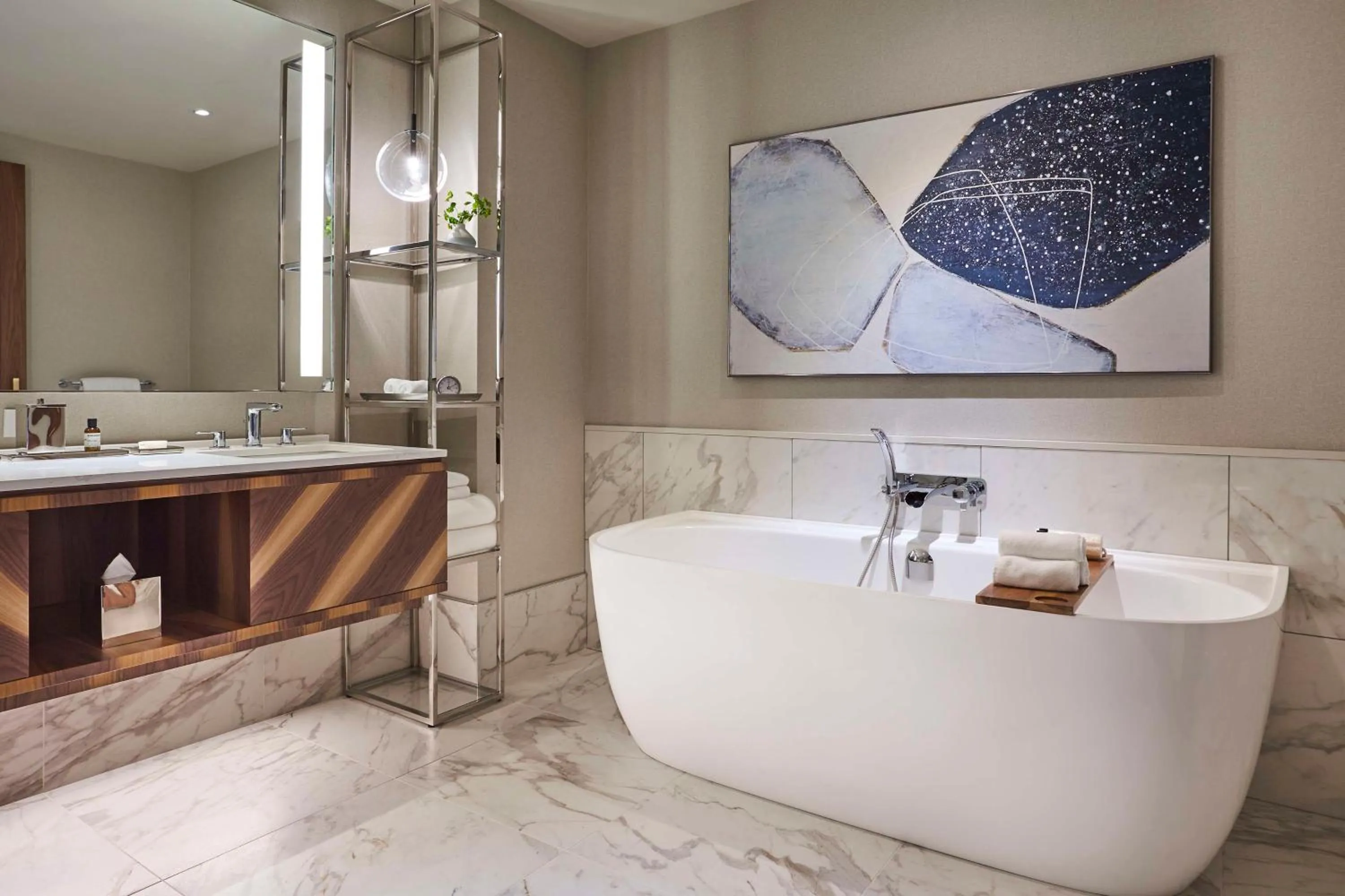 Photo of the whole room in Park Hyatt Toronto