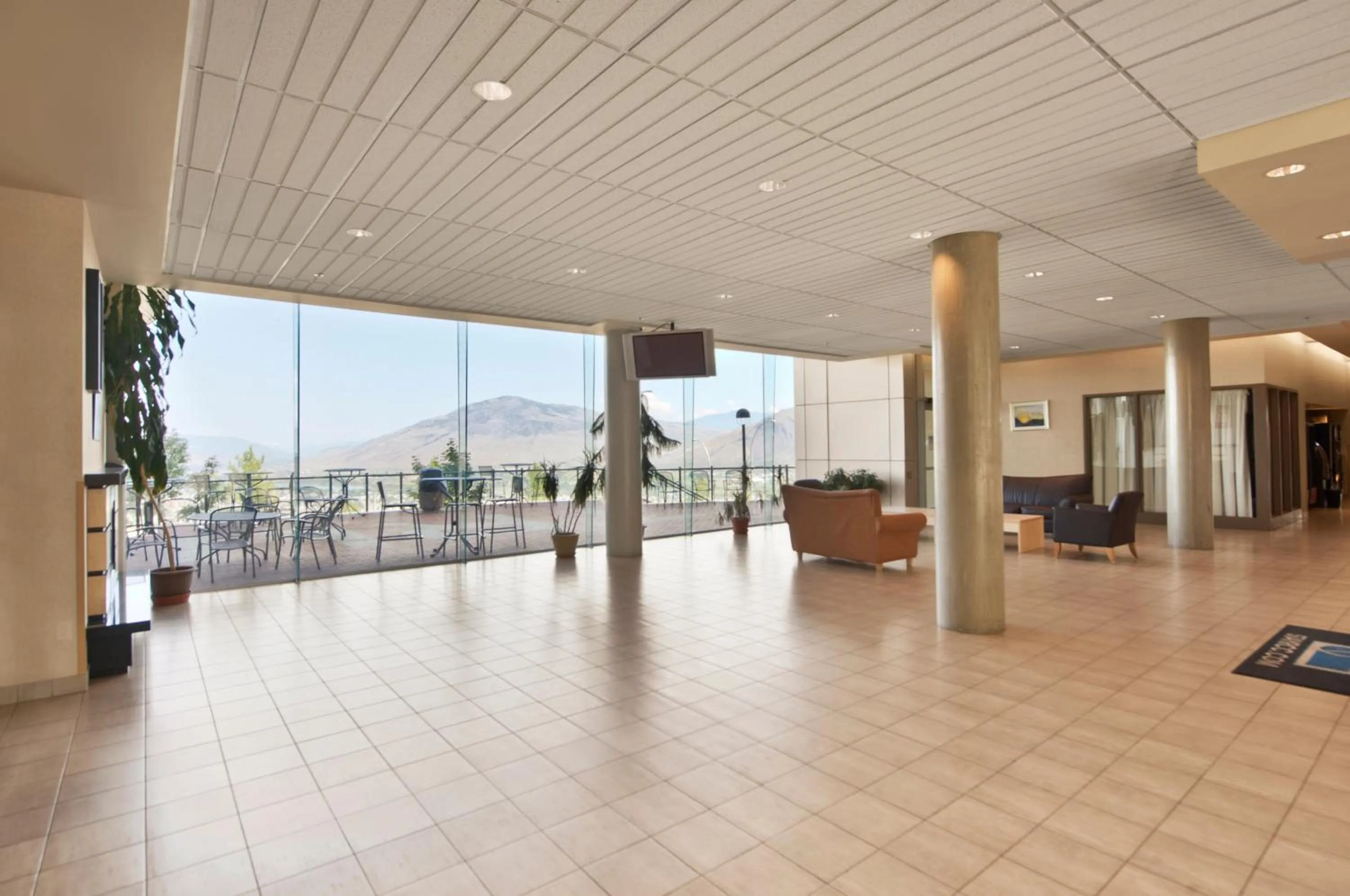Lobby or reception in Residence & Conference Centre - Kamloops