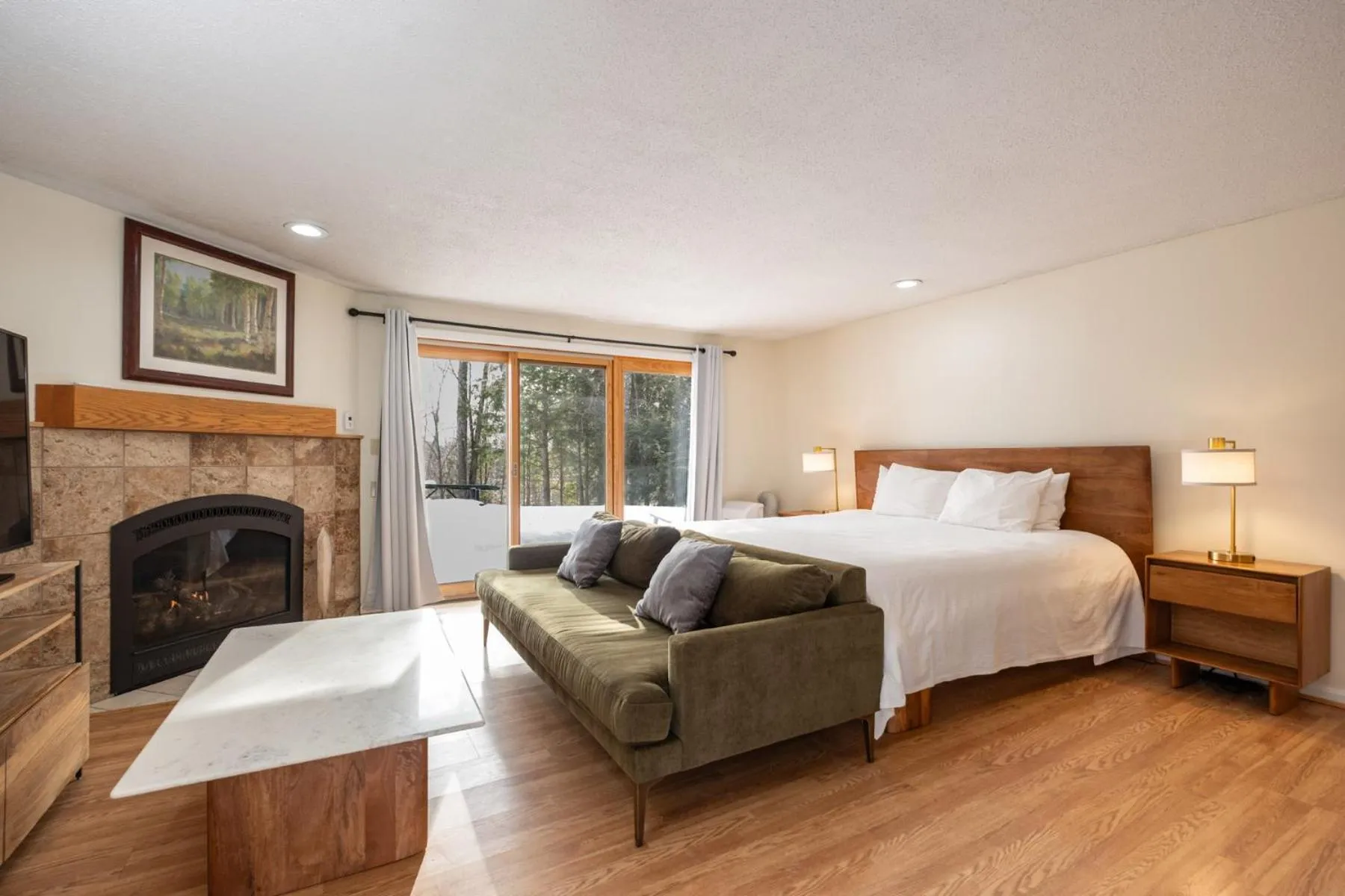 Bed in Nordic Village Condominium Resort