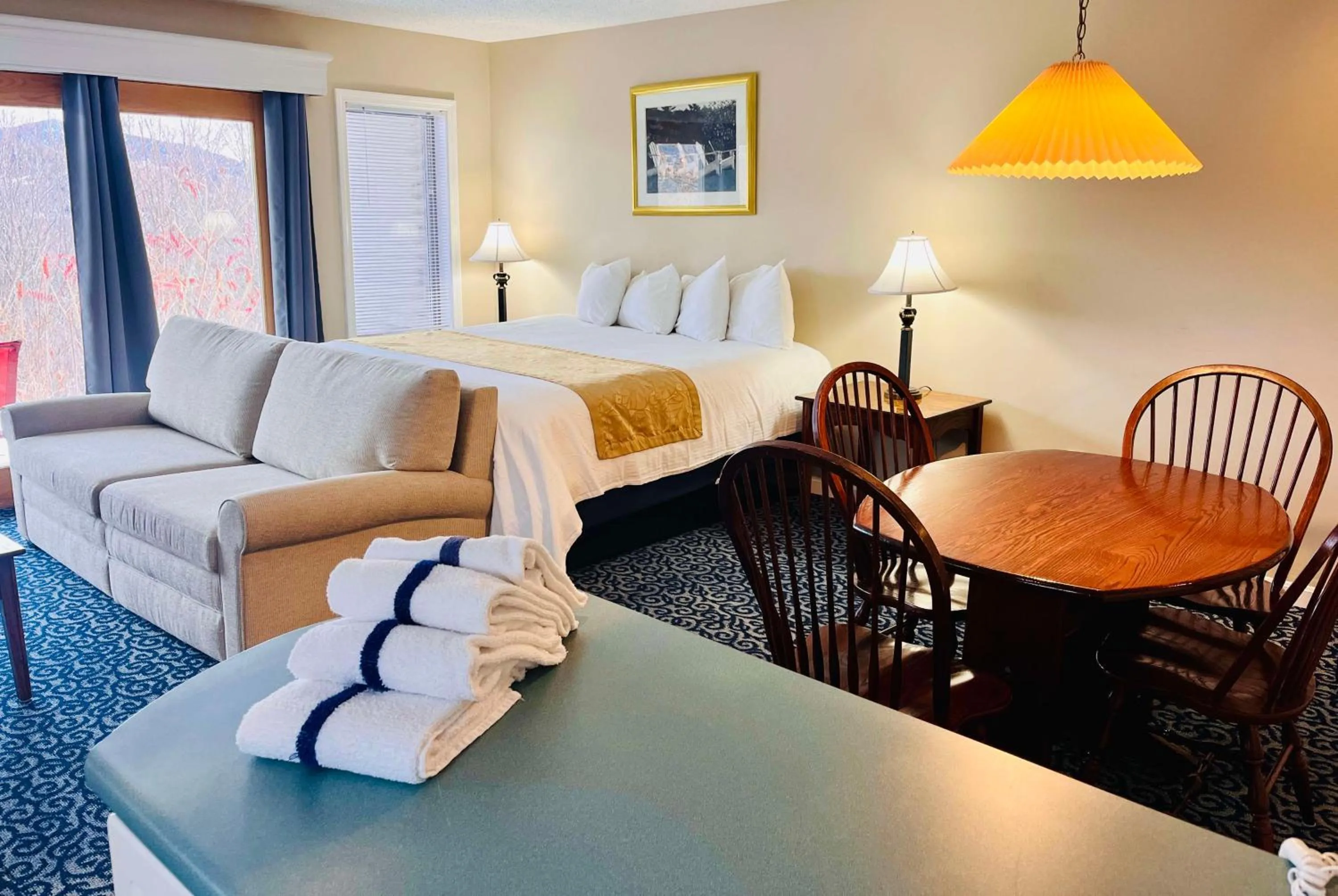 Living room in Nordic Village Condominium Resort