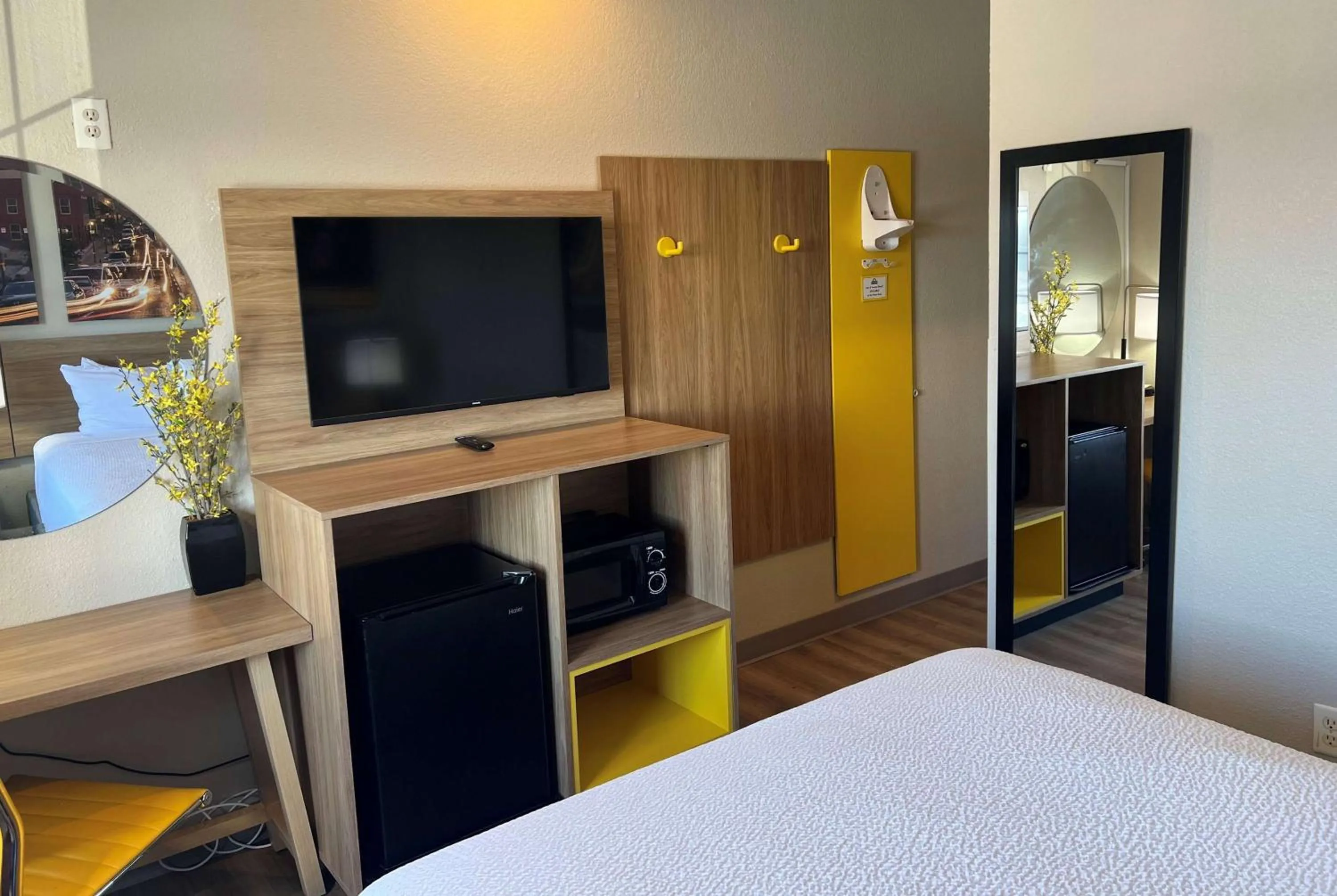 Photo of the whole room, Bed in Days Inn by Wyndham near Kansas Speedway