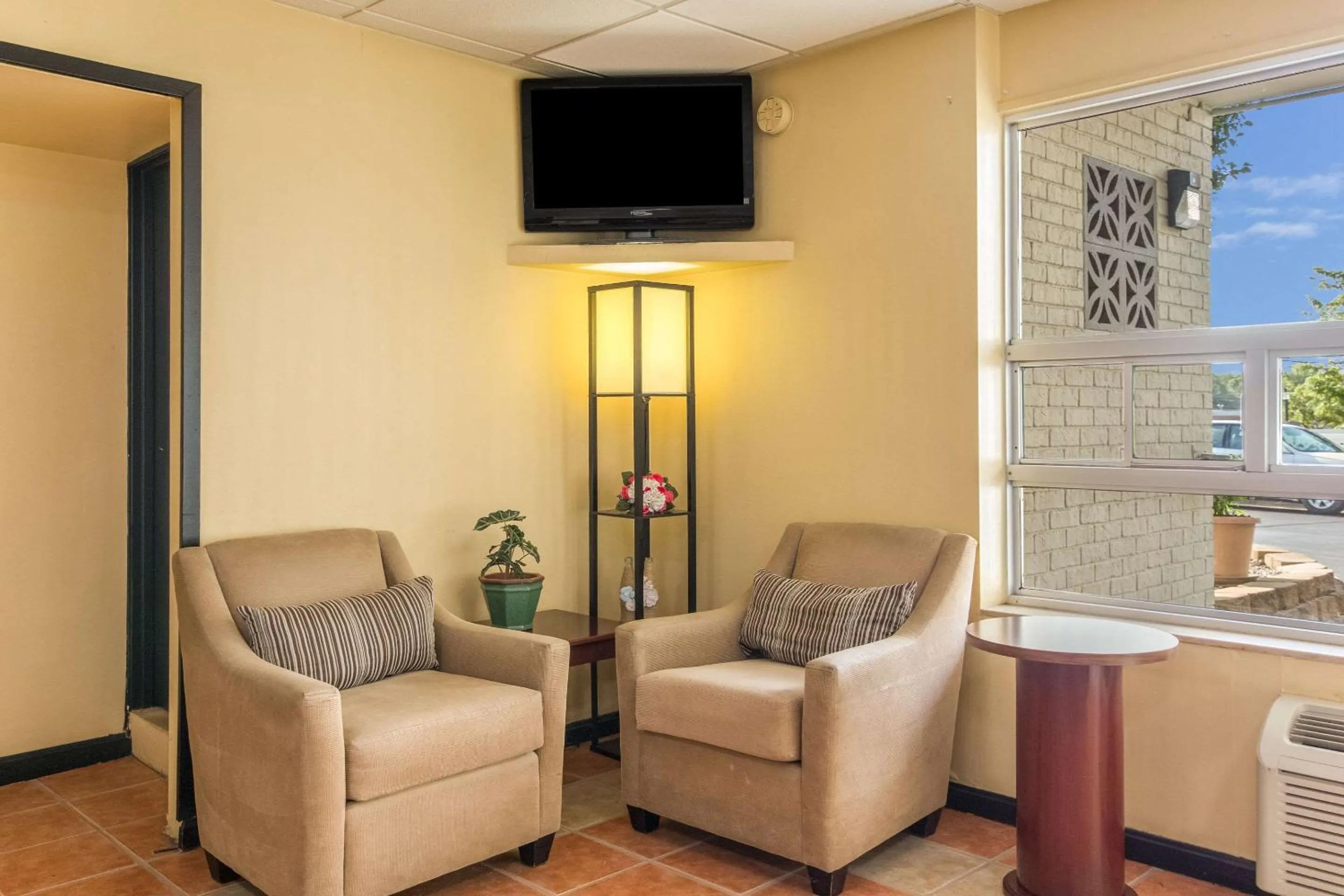 Lobby or reception in Econo Lodge Fort Knox