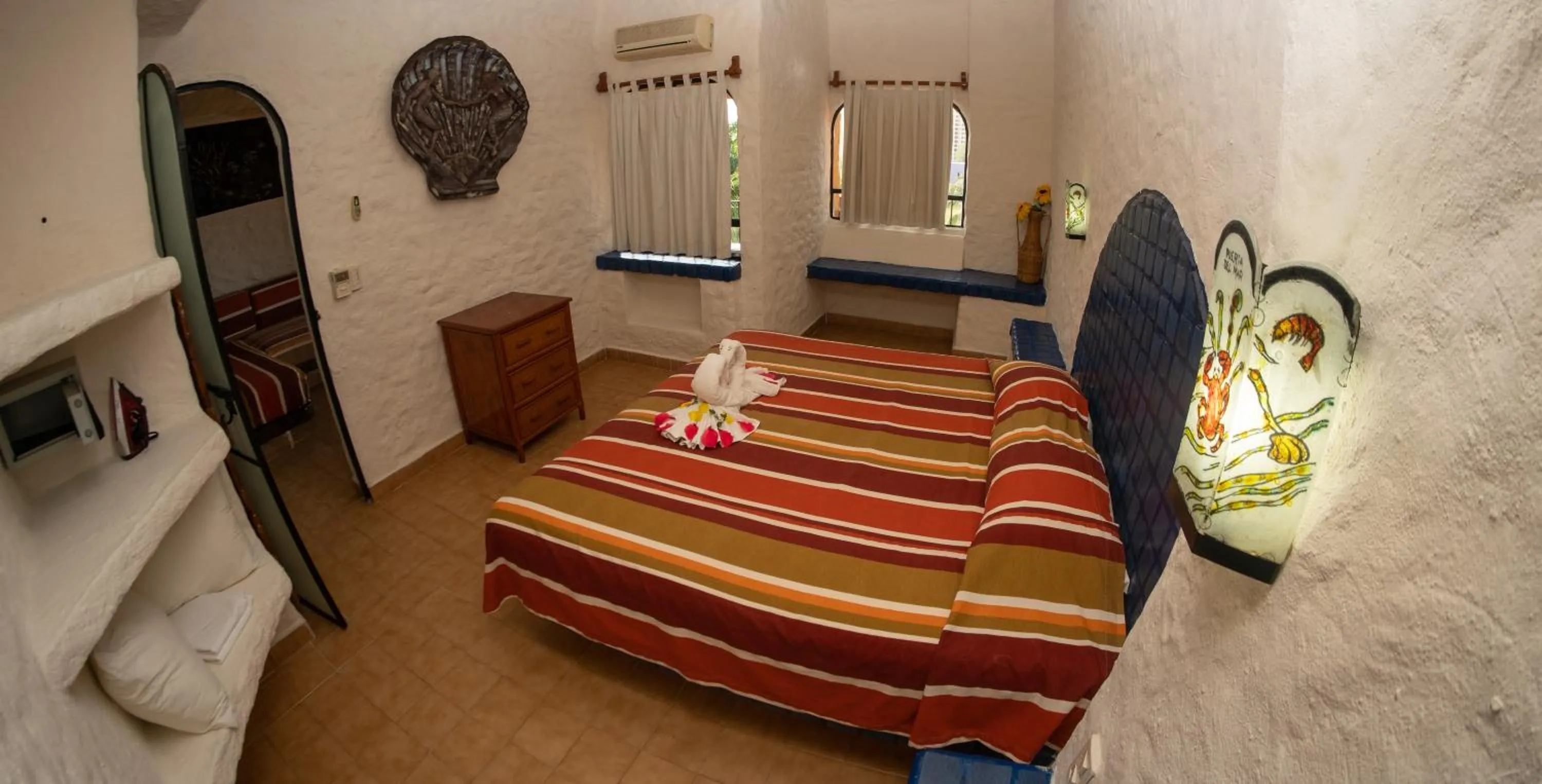 Photo of the whole room in Hotel Puerta Del Mar Ixtapa