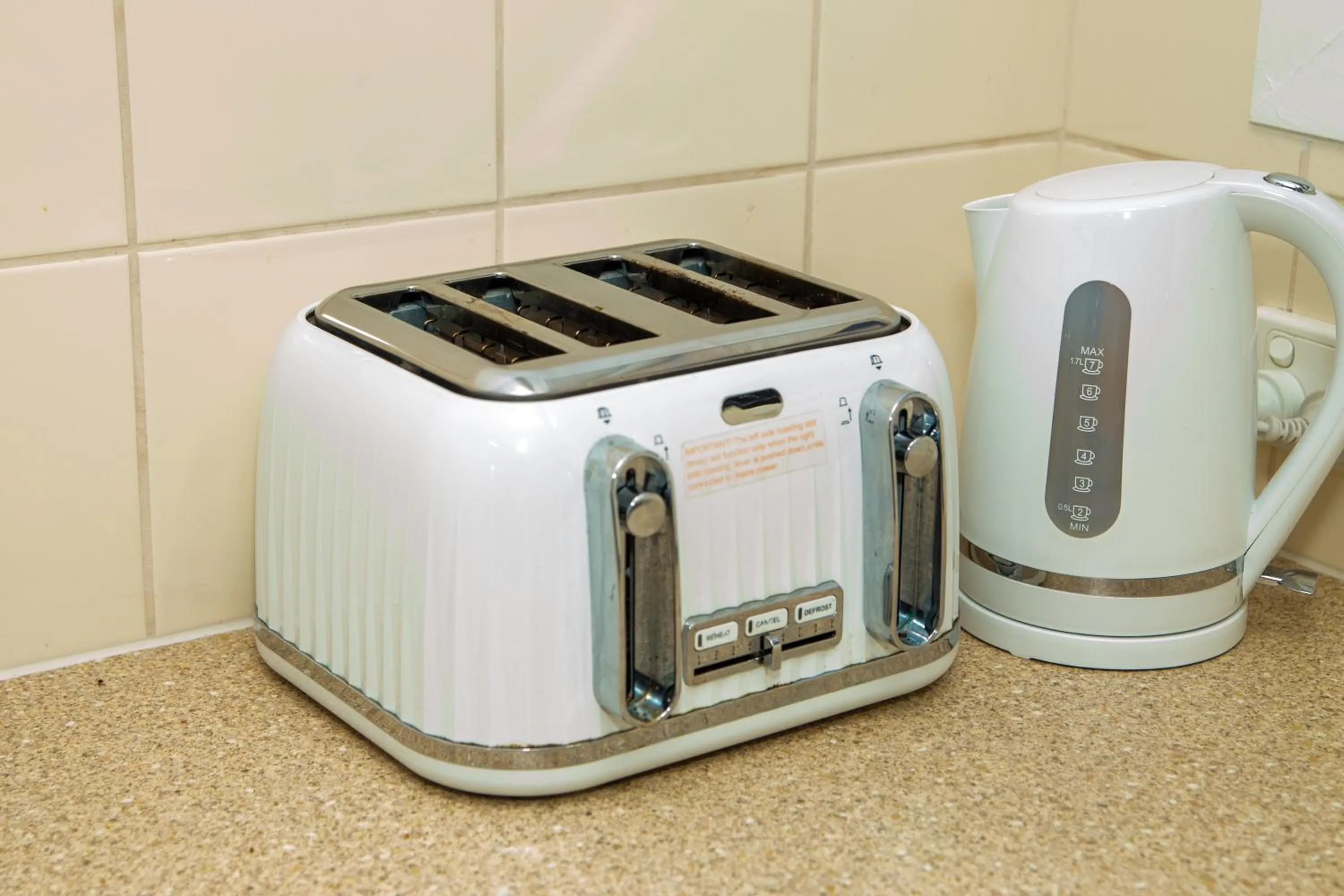 Kitchen or kitchenette in Ocean Views Motel Lakes Entrance