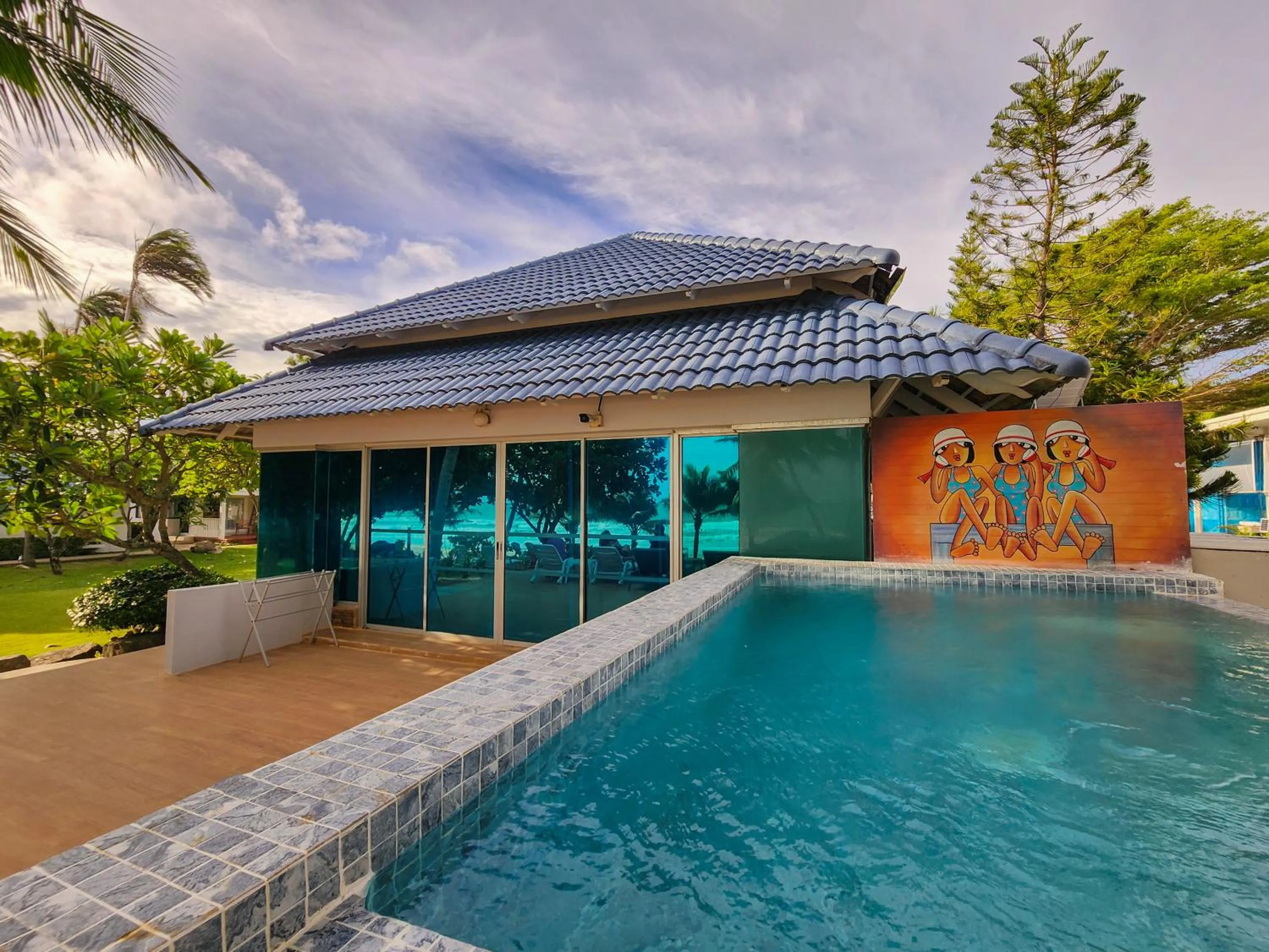 Swimming pool in Bandara On Sea, Rayong