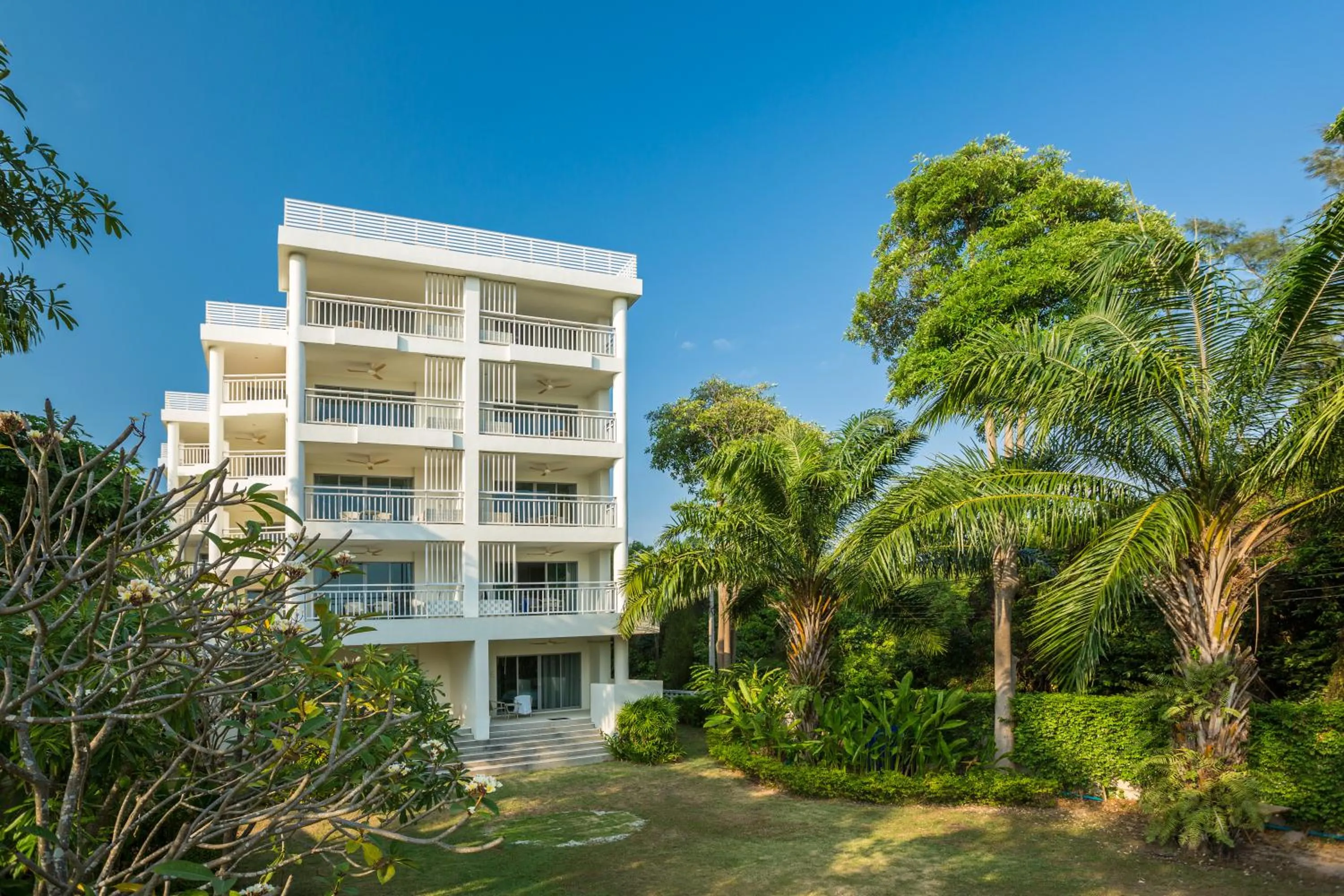 Property building in Bandara On Sea, Rayong