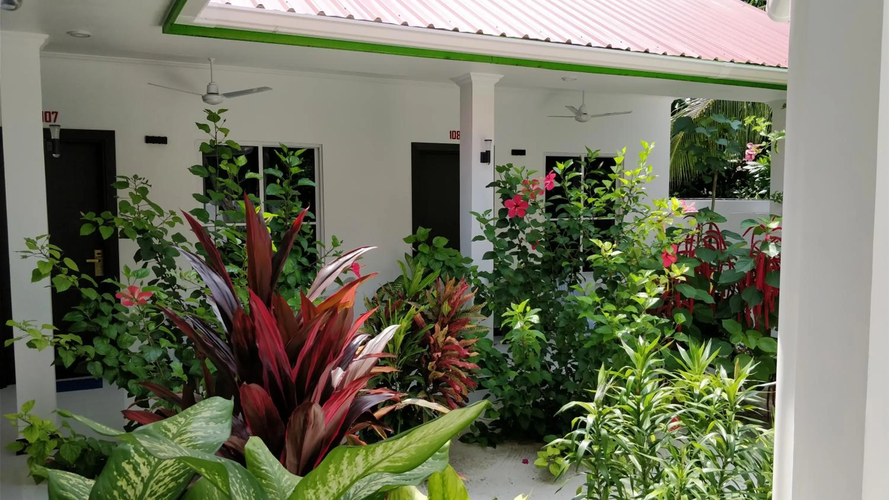 Property building in Athiriveli