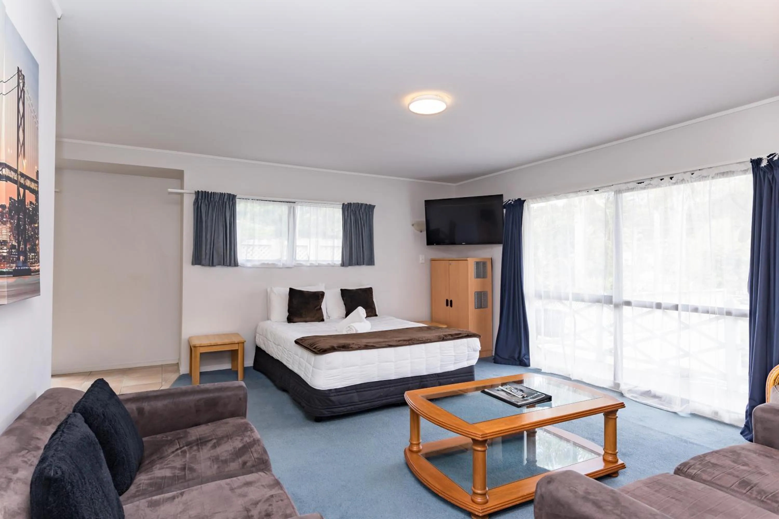 Bed in Dolphin Motel