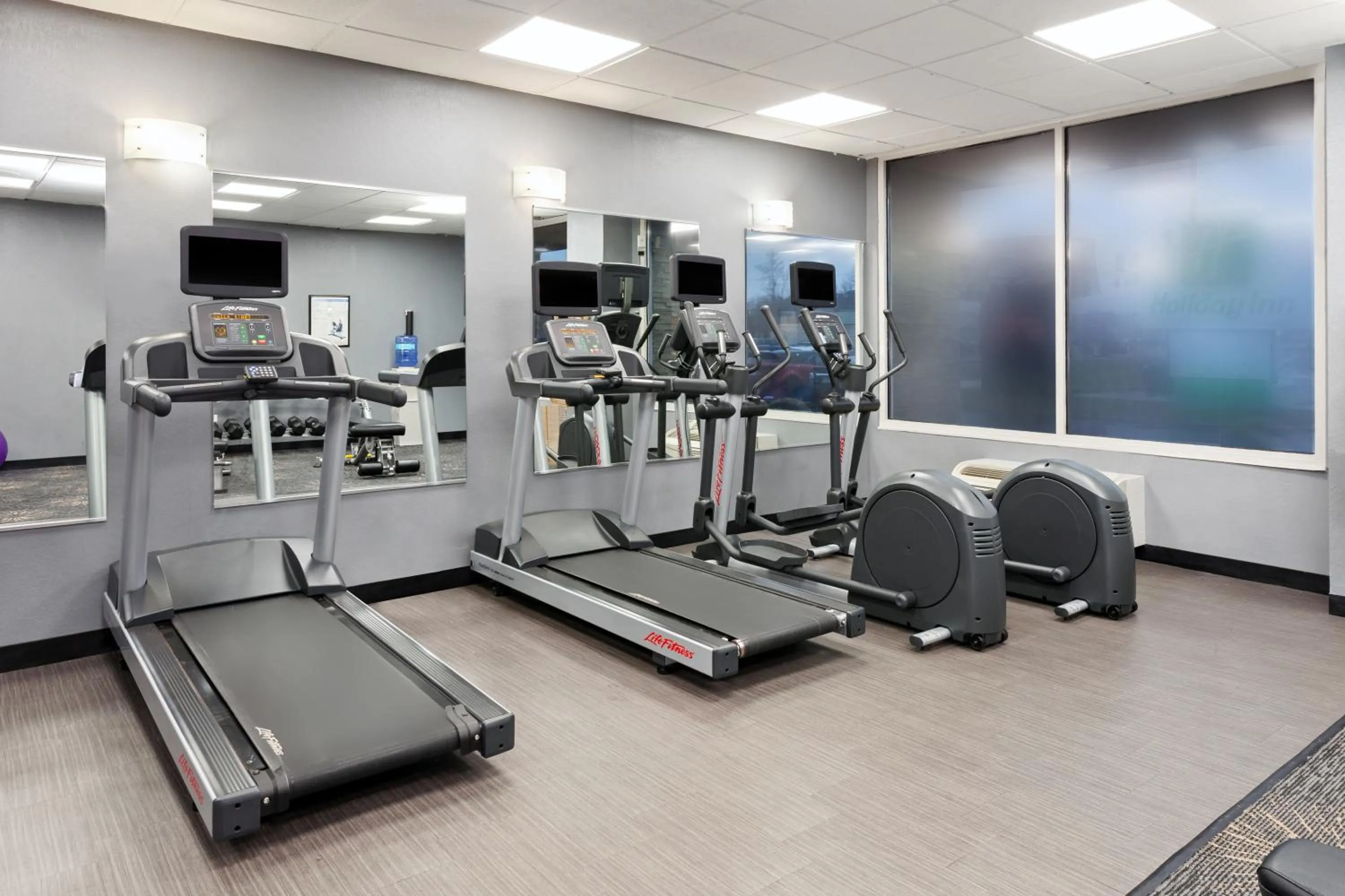 Holiday Inn Chicago/Oak Brook by IHG