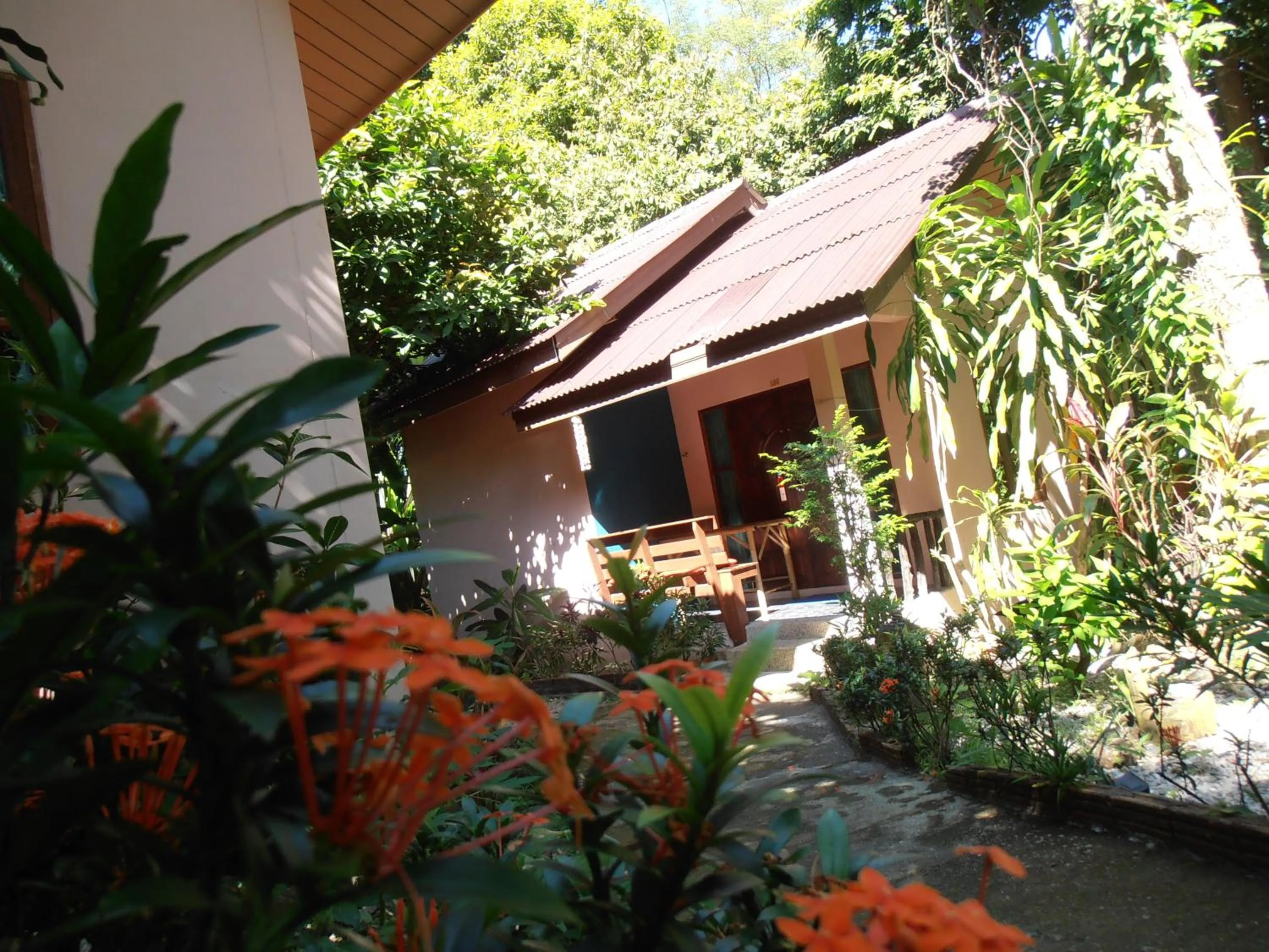 Facade/entrance in Aonang Green Park Bungalow