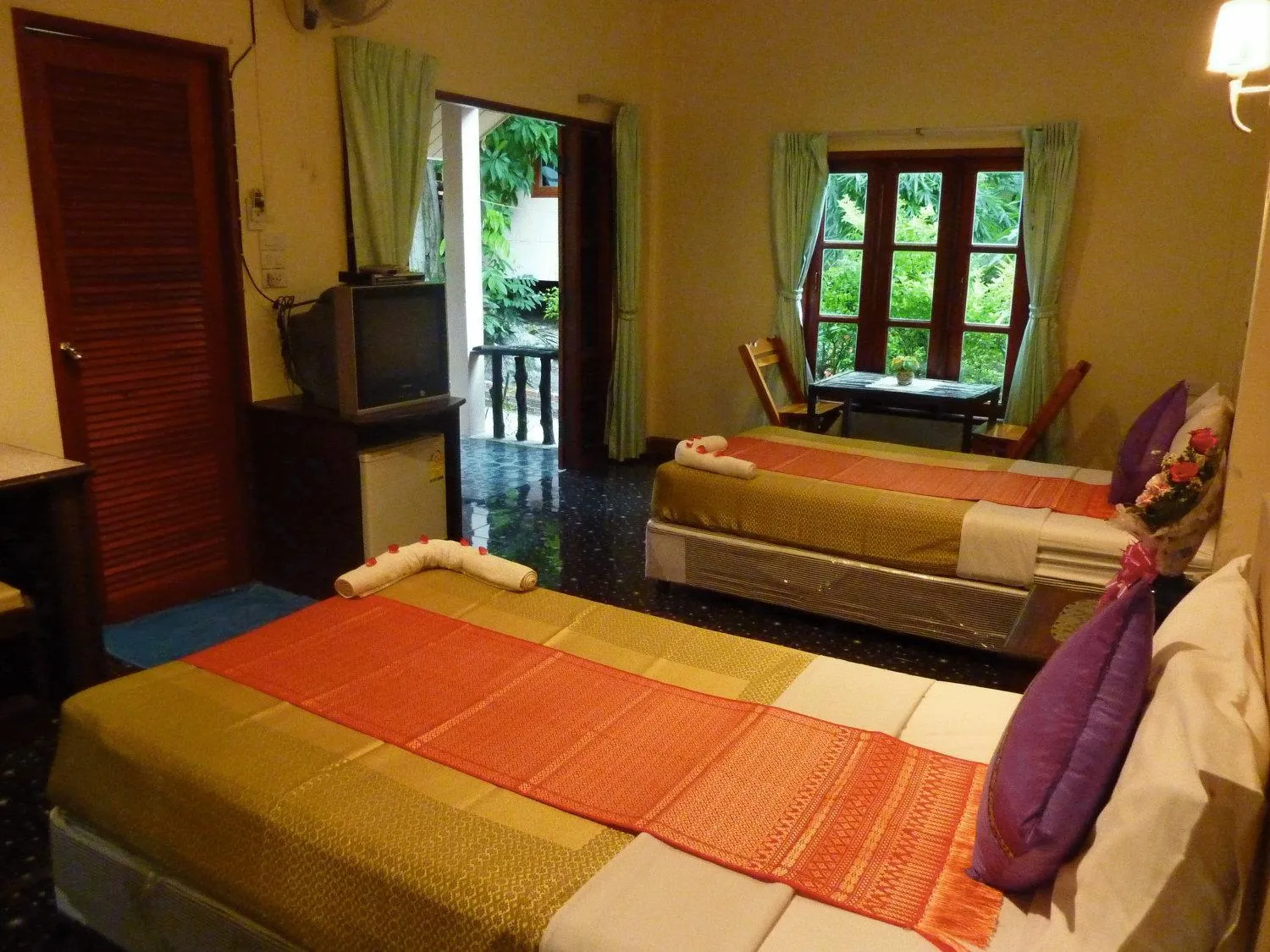 Bed in Aonang Green Park Bungalow