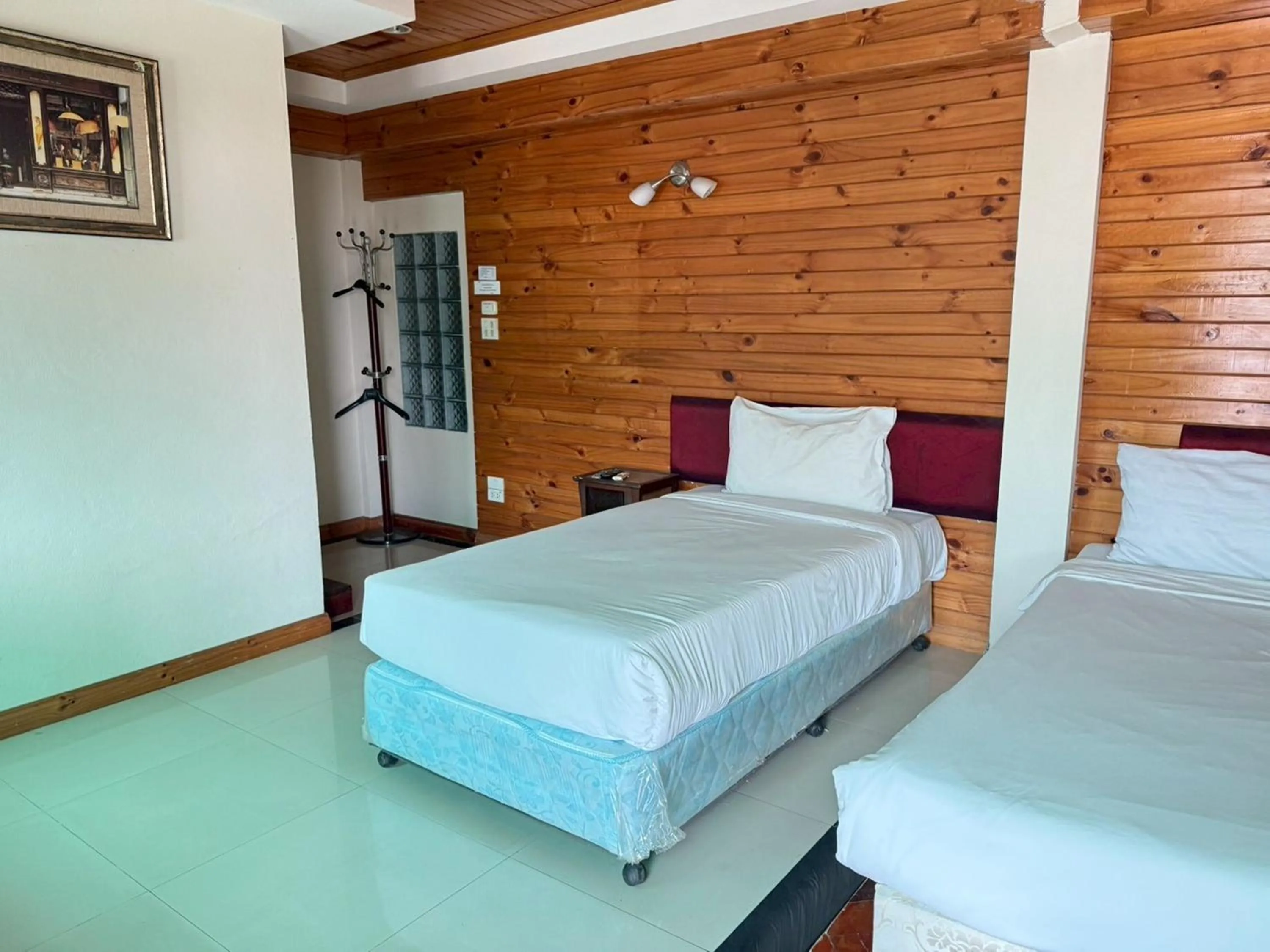 Photo of the whole room, Bed in Maekhong Delta Boutique Hotel