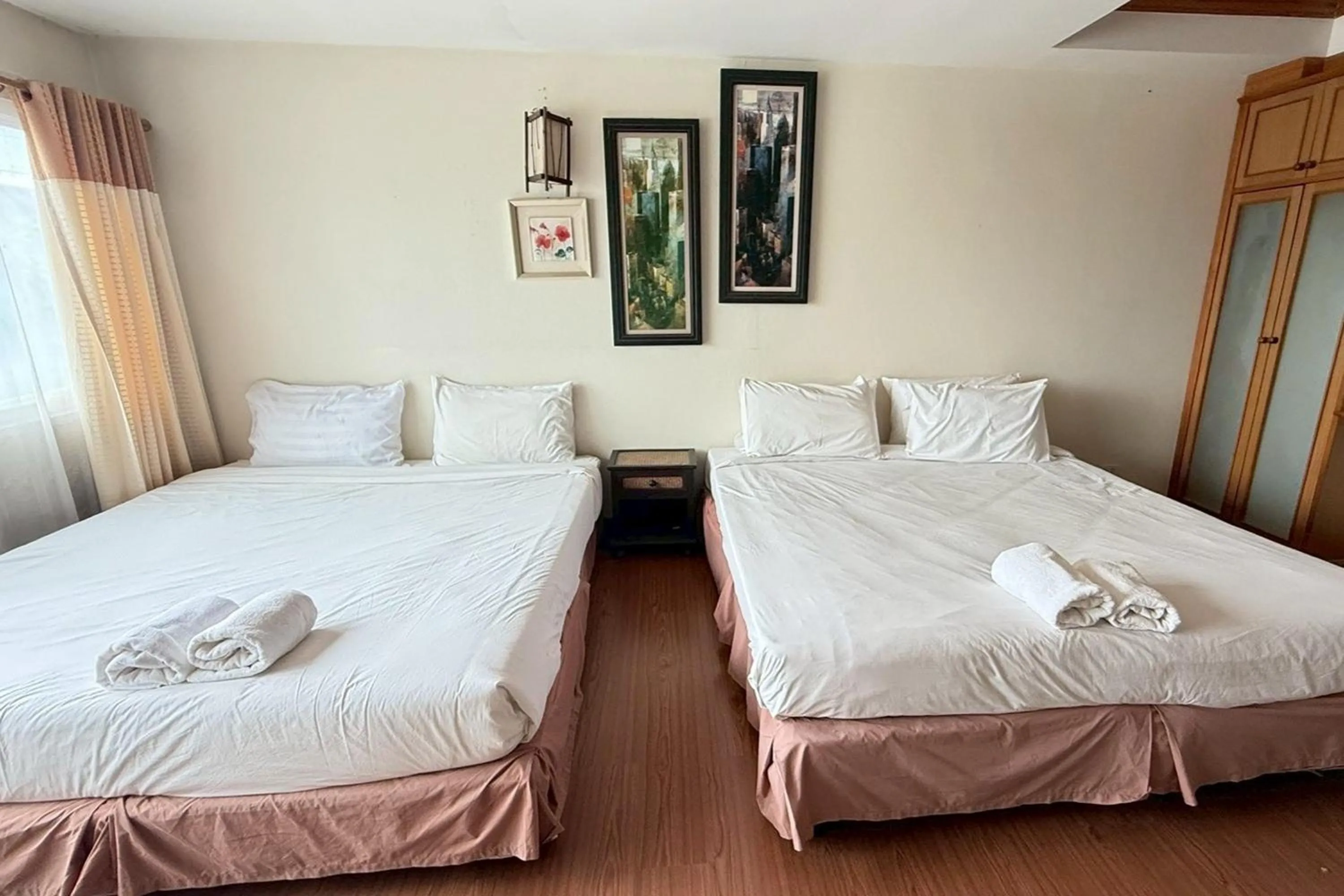 Photo of the whole room, Bed in Maekhong Delta Boutique Hotel