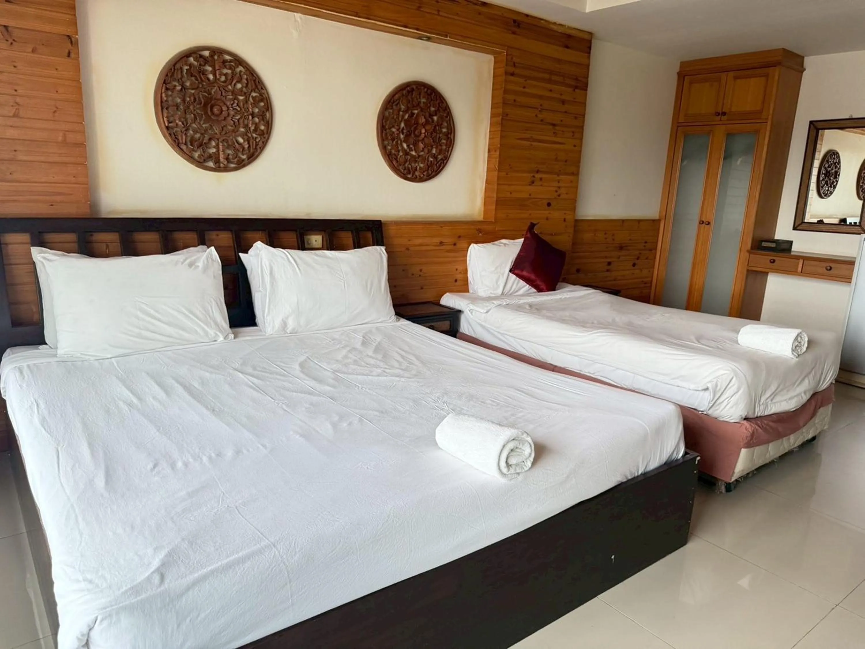 Photo of the whole room, Bed in Maekhong Delta Boutique Hotel