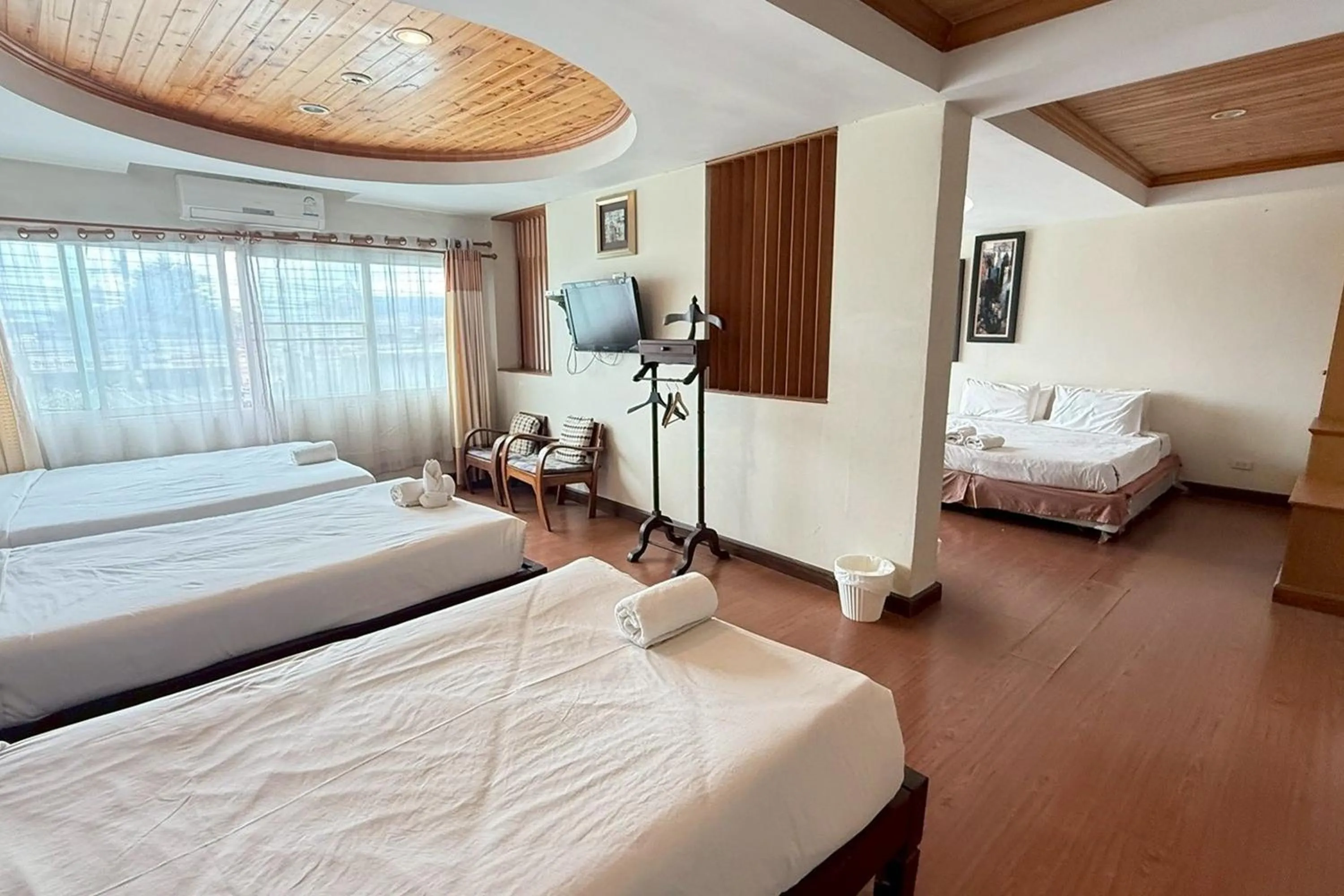 Photo of the whole room, Bed in Maekhong Delta Boutique Hotel