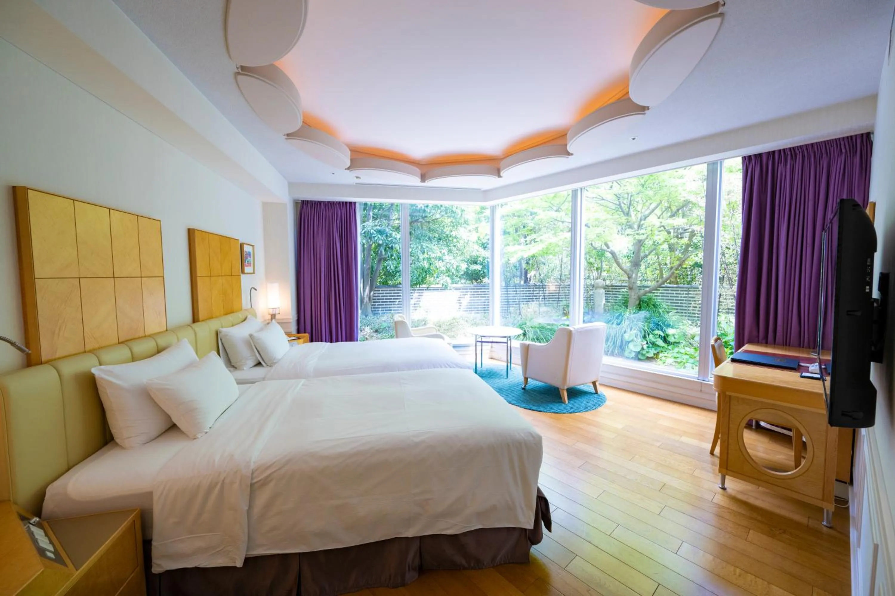 Bed in The Prince Park Tower Tokyo - Preferred Hotels & Resorts, LVX Collection