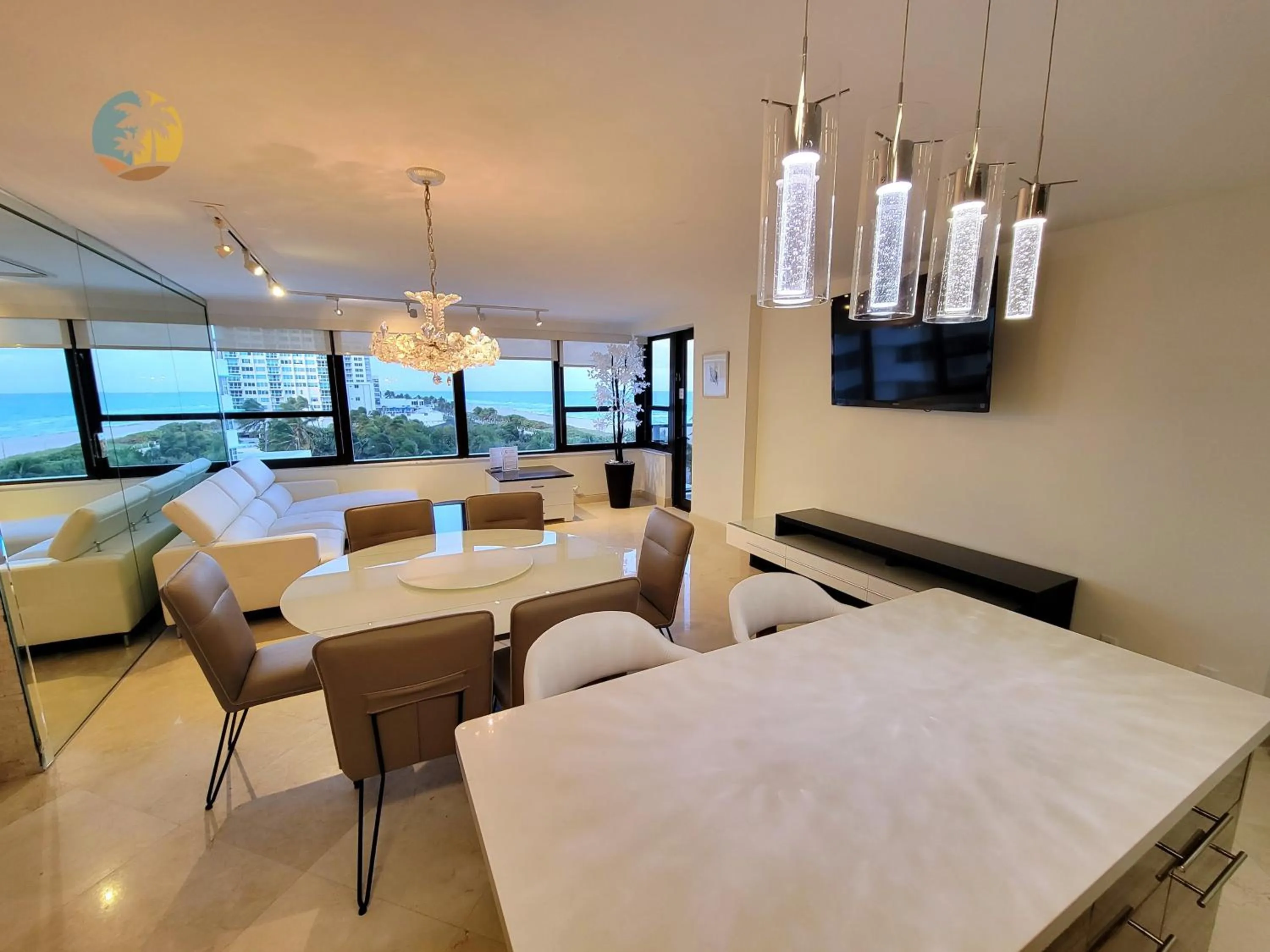 Luxury Beach Resort - HORA RENTALS