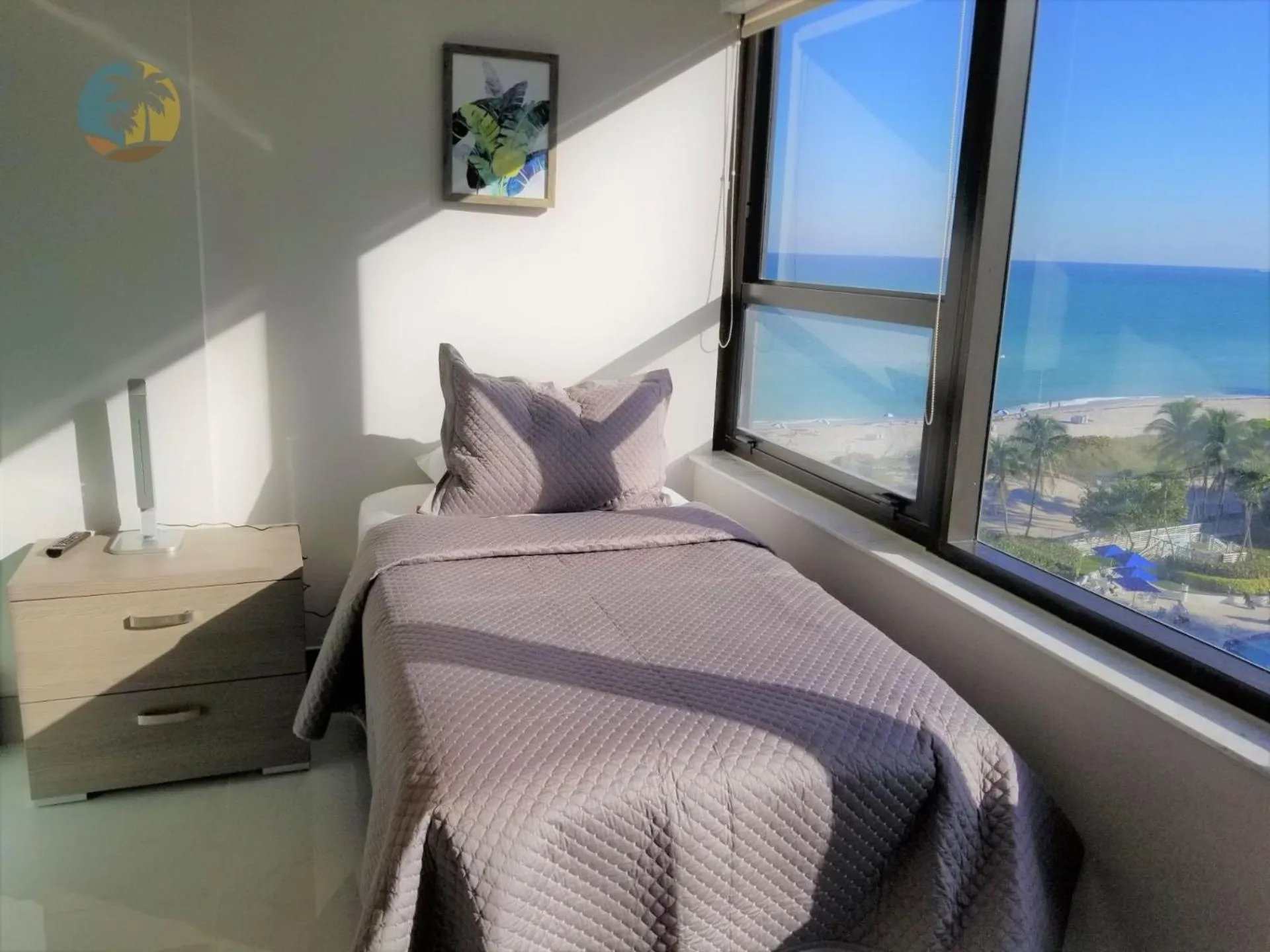 Bed in Luxury Beach Resort - HORA RENTALS