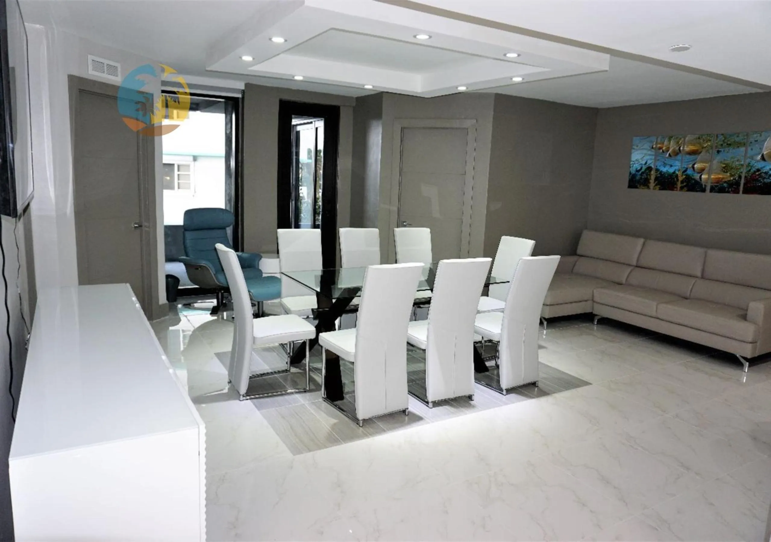 Luxury Beach Resort - HORA RENTALS