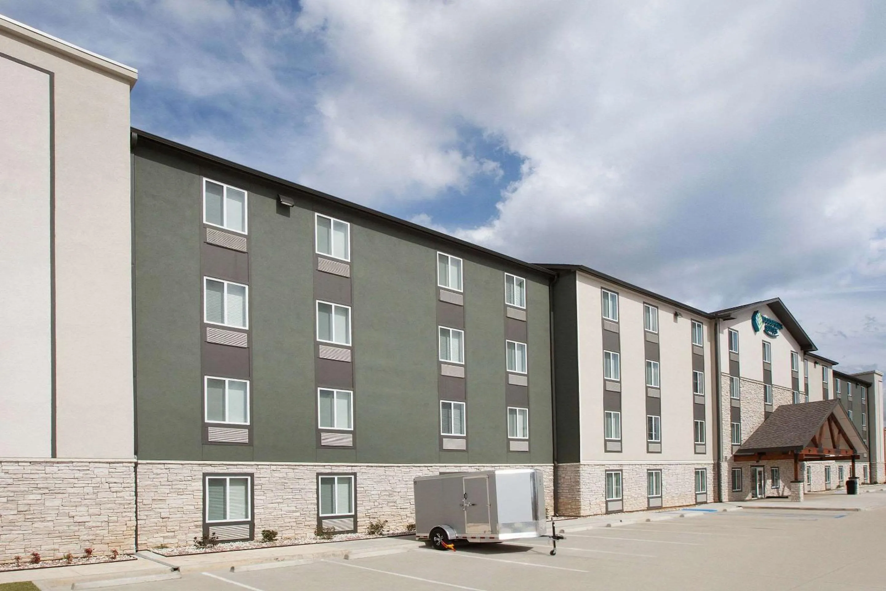 Property building in Woodspring Suites West Monroe
