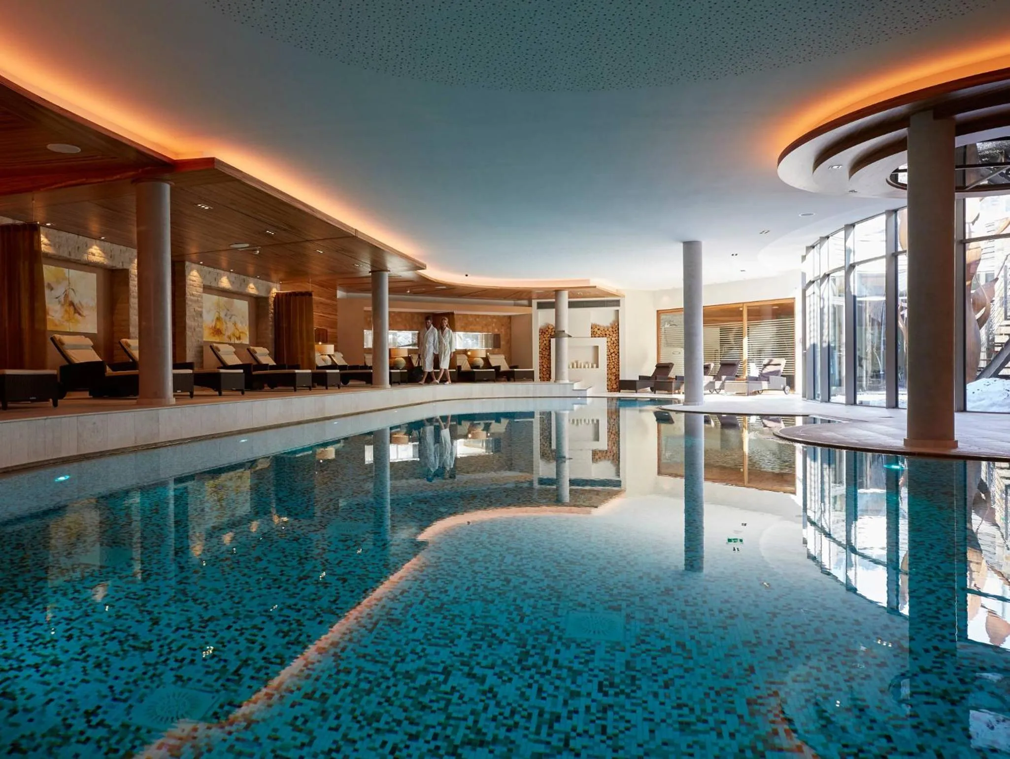 Swimming pool in Hotel Auriga