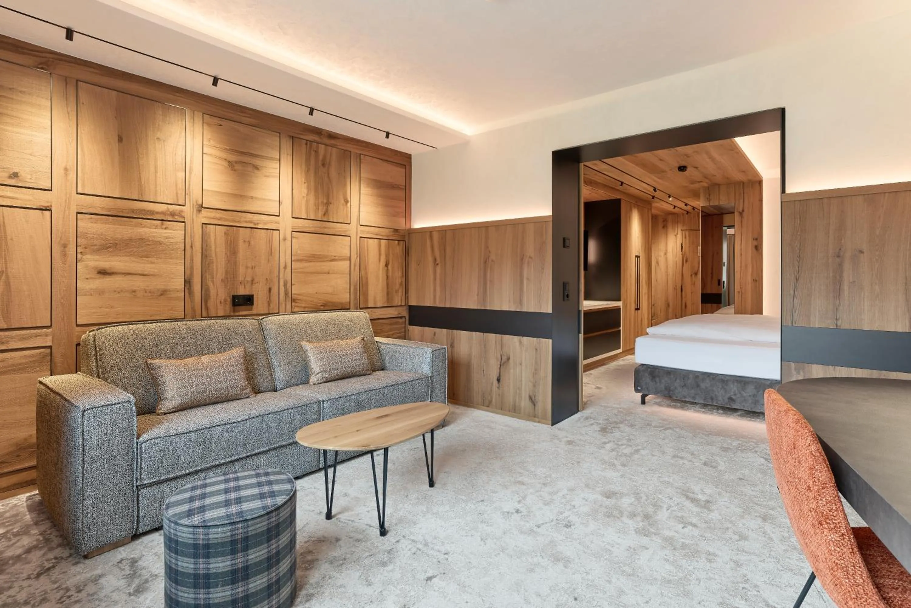 Living room, Bed in Hotel Auriga