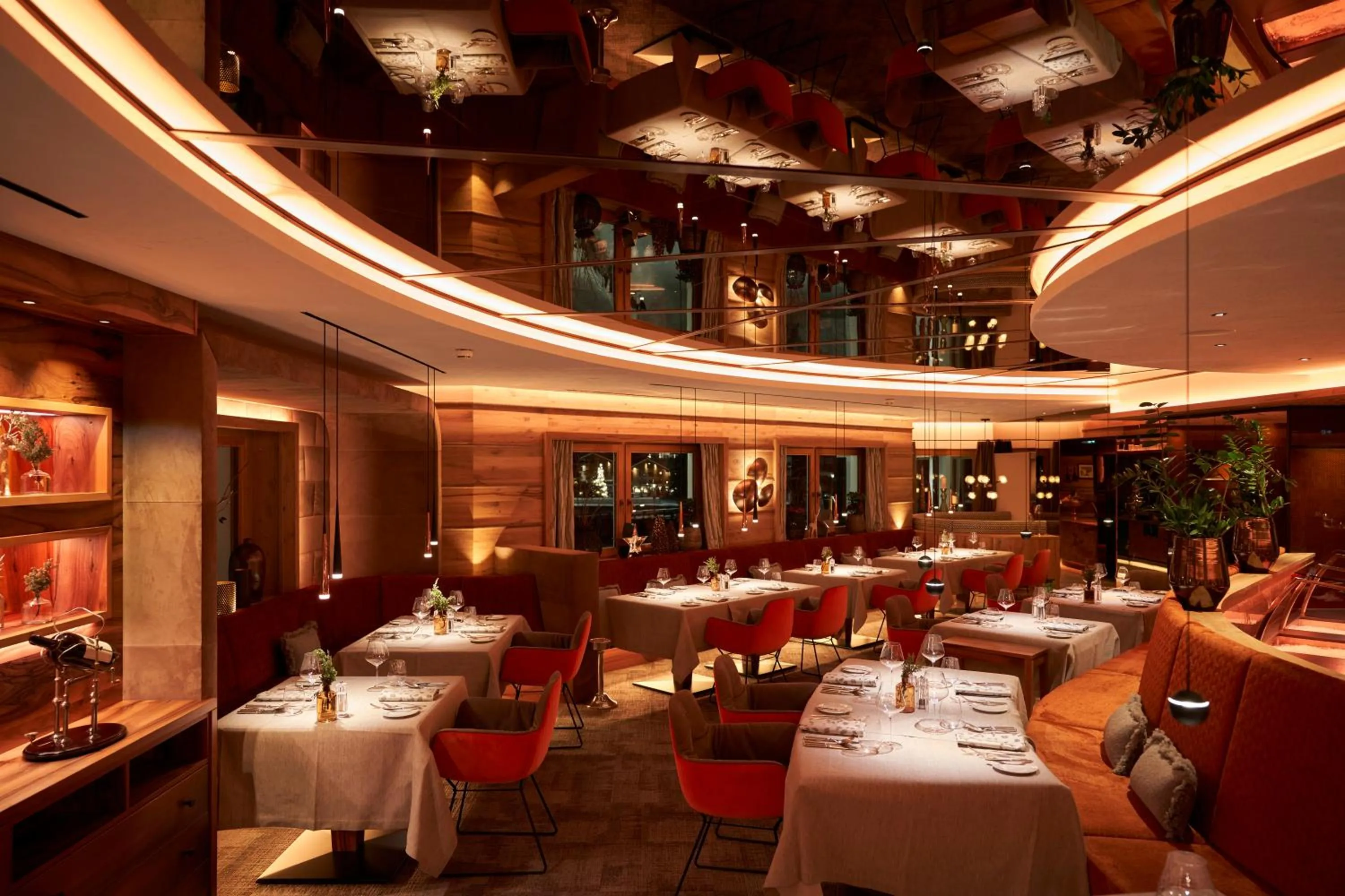 Restaurant/places to eat in Hotel Auriga