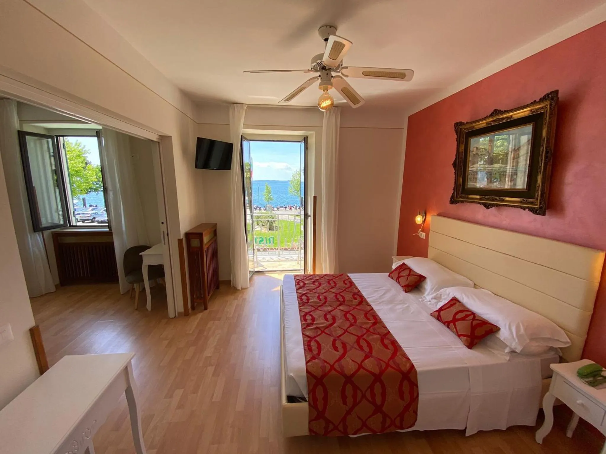 Photo of the whole room, Bed in Hotel San Marco