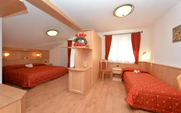 Hotel Zirmes